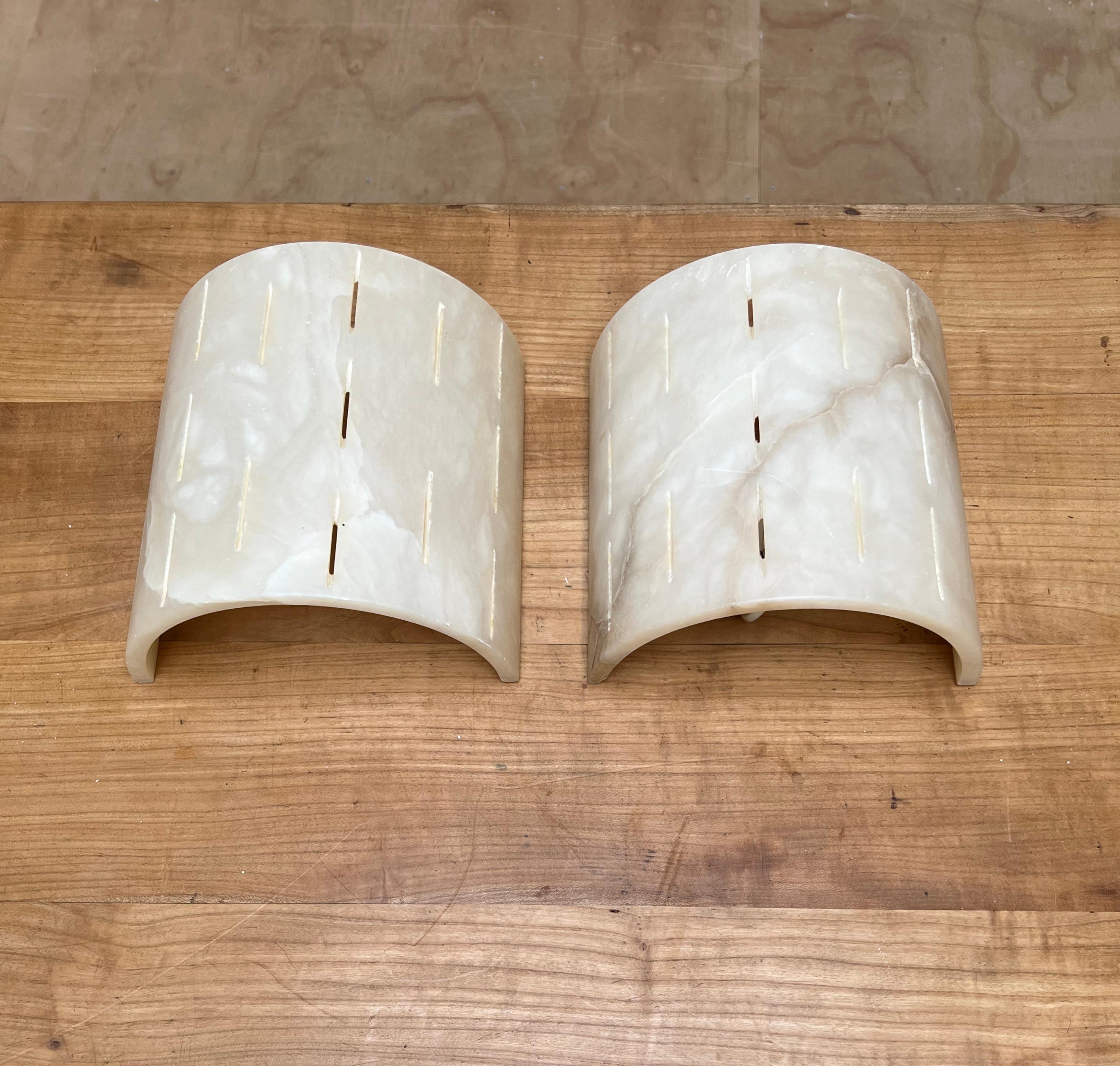 Italian Timeless Design Pair of Art Deco Style Alabaster Wall Sconces / Light Fixtures For Sale