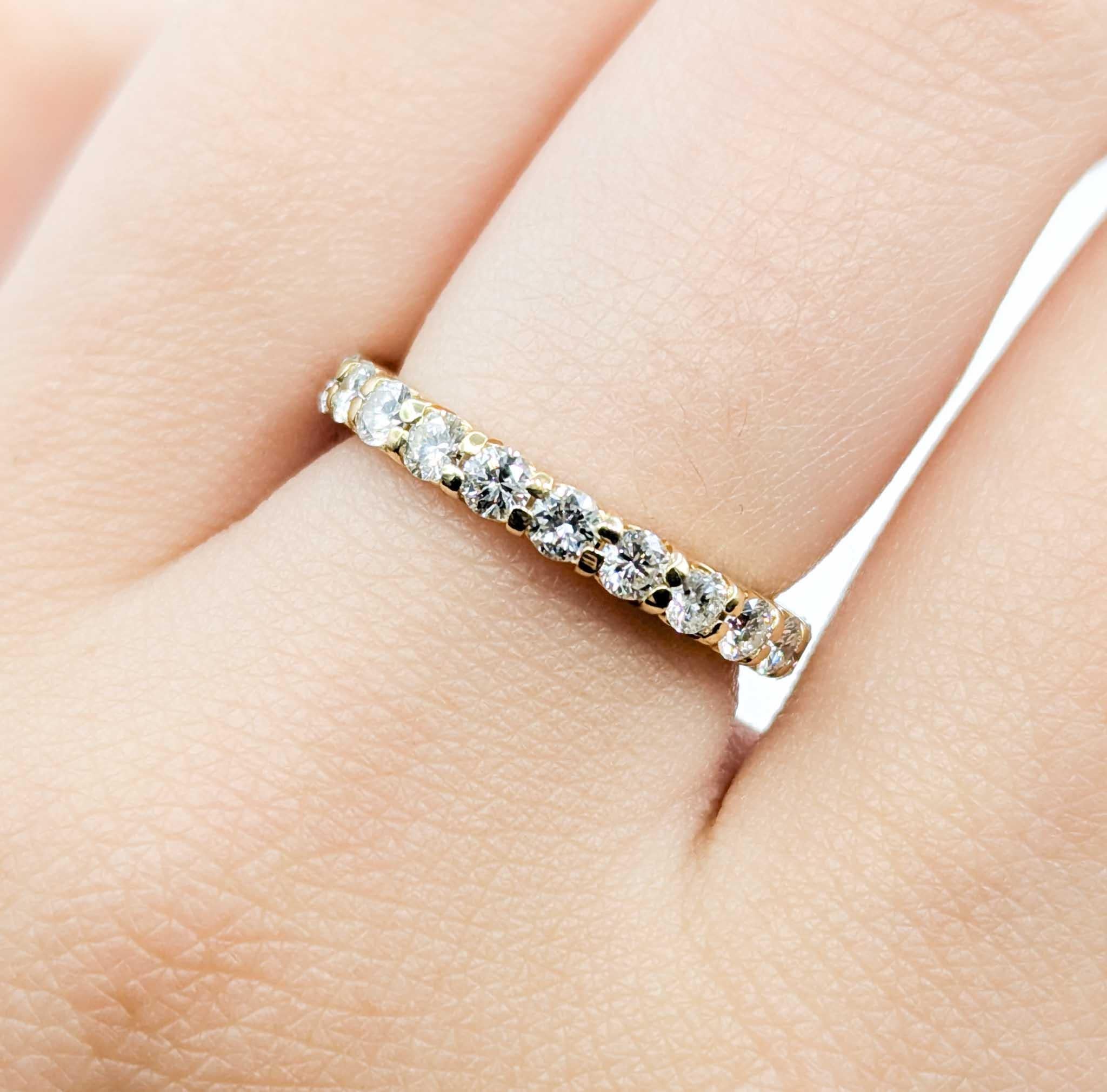 Contemporaneo Anello da sposa con diamante senza tempo in oro giallo 14k in vendita