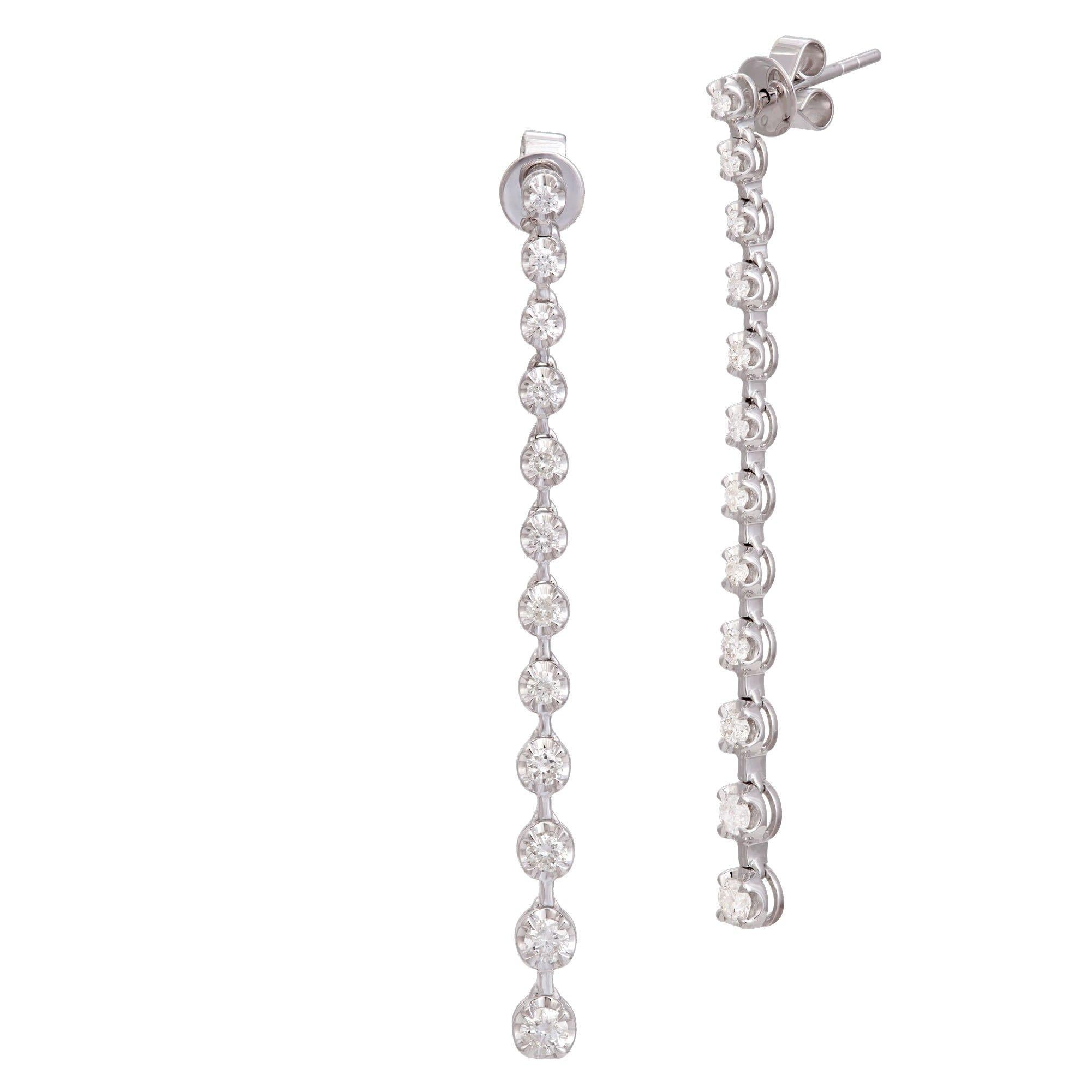 Round Cut Timeless Diamond Drop Earring 18K White Gold Diamond for Her For Sale
