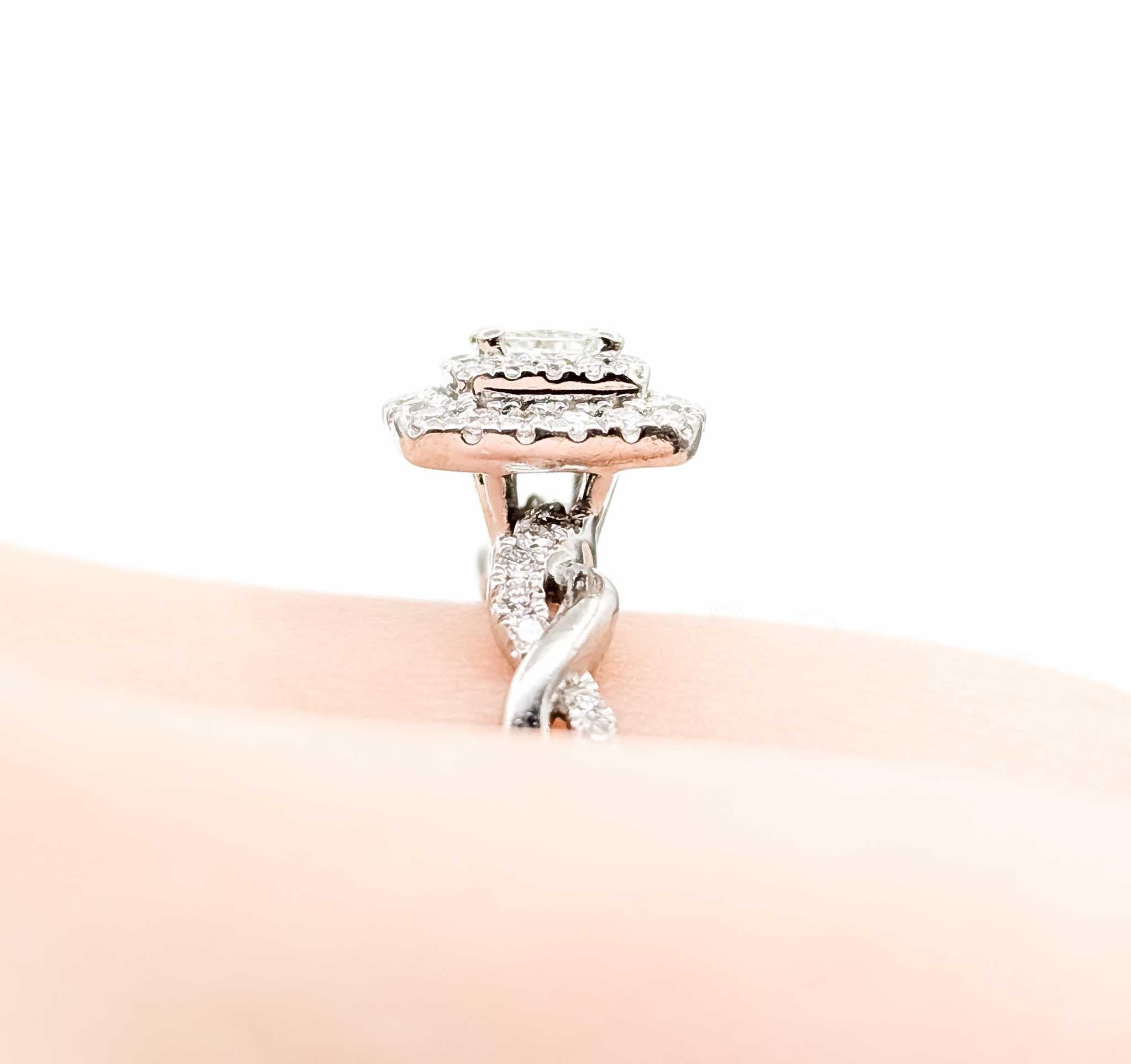 Taille princesse Elegance intemporelle du diamant en or blanc 10k en vente