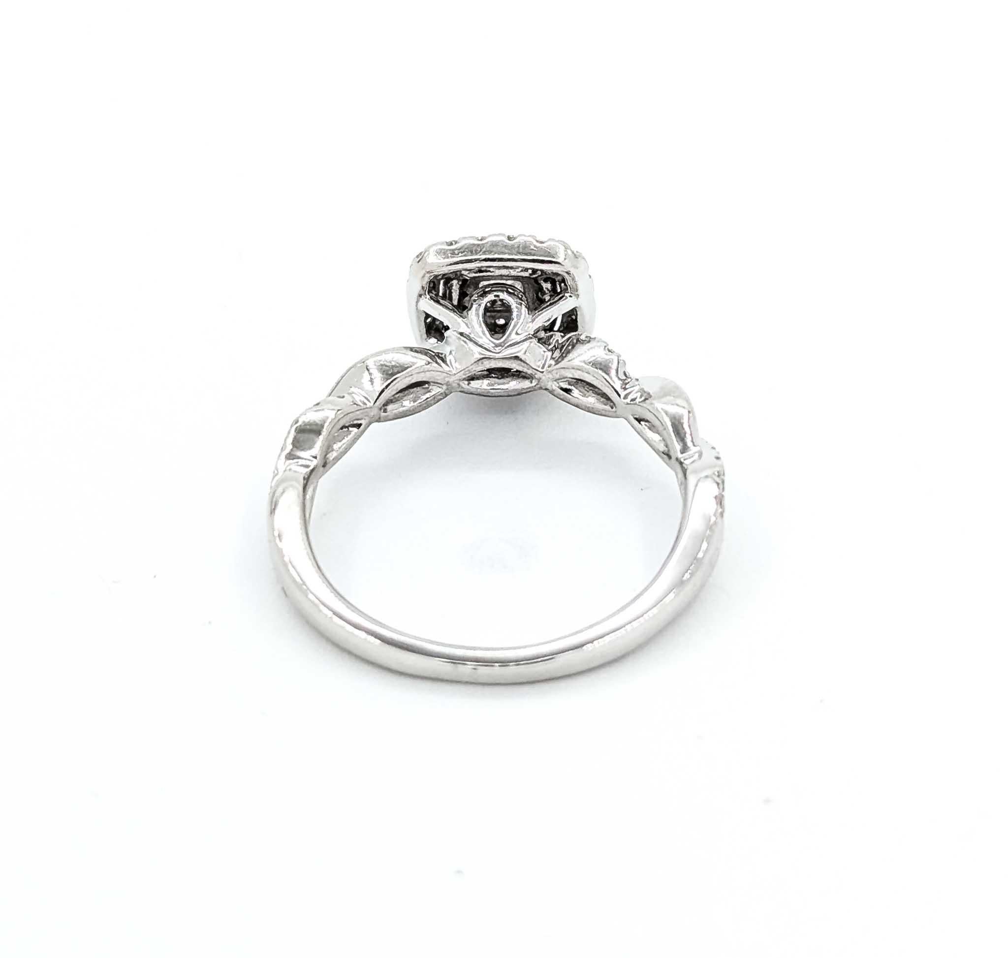 Elegance intemporelle du diamant en or blanc 10k en vente 2