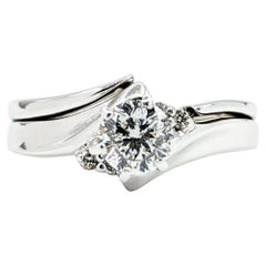 Anello di fidanzamento con diamante senza tempo in 14 carati