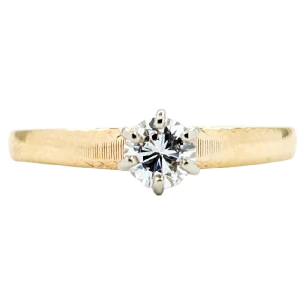 Zeitloser Diamantring aus 14k Gelbgold