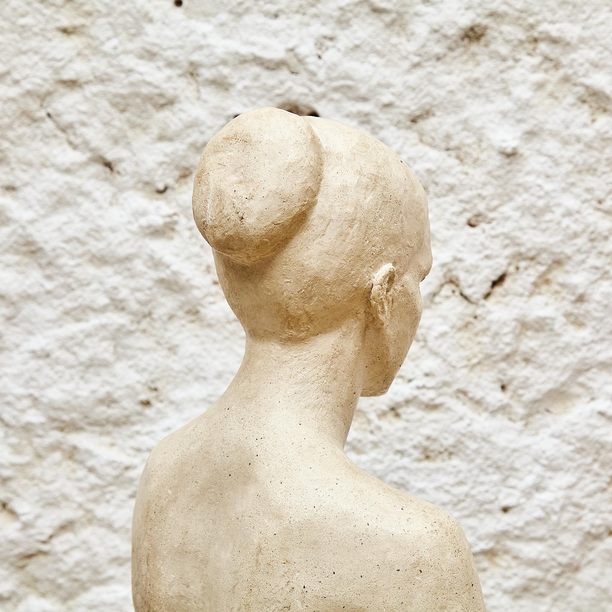 Timeless Elegance: 1960 Spanish Nude Woman Sculpture - Plaster, Painted Art 3