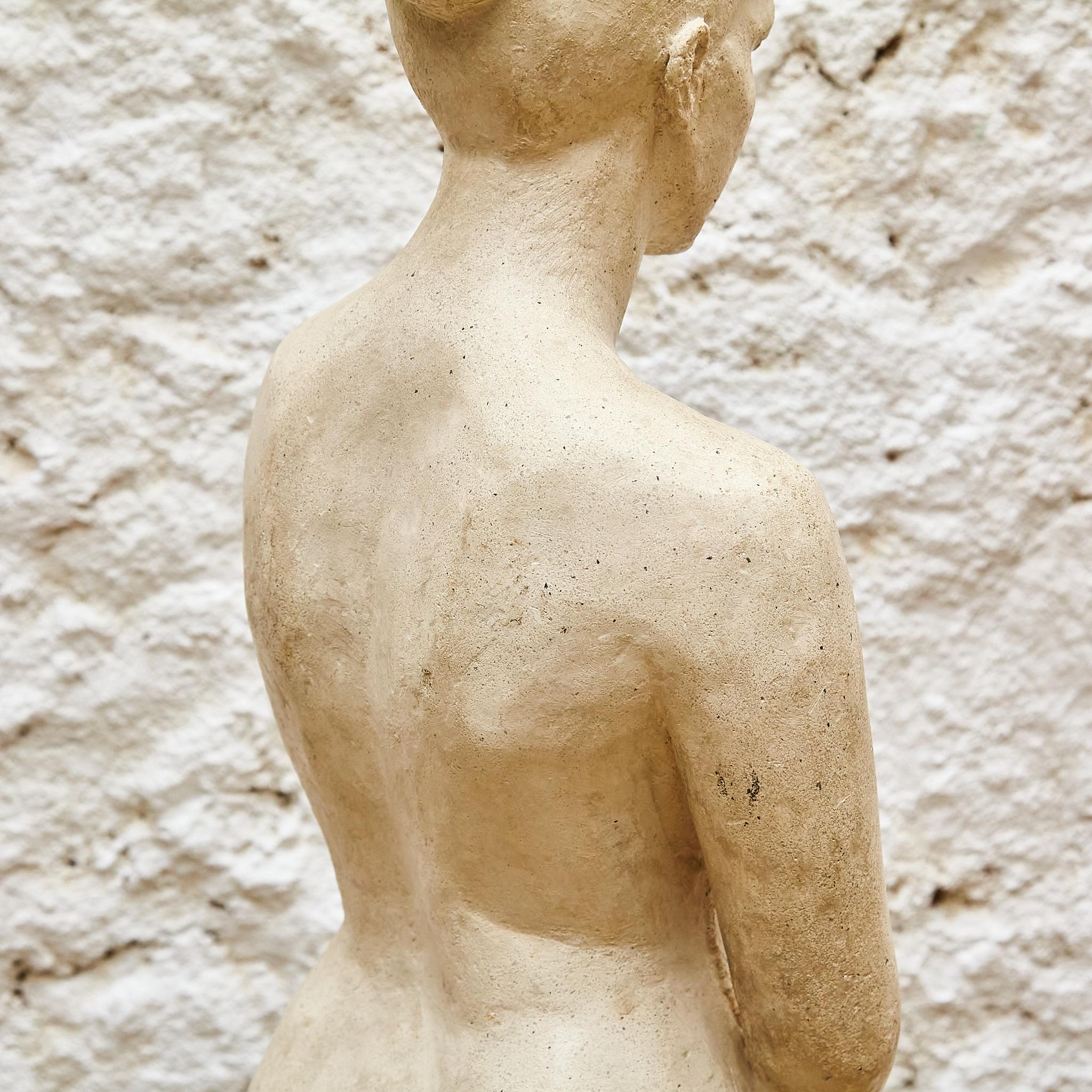 Timeless Elegance: 1960 Spanish Nude Woman Sculpture - Plaster, Painted Art 4
