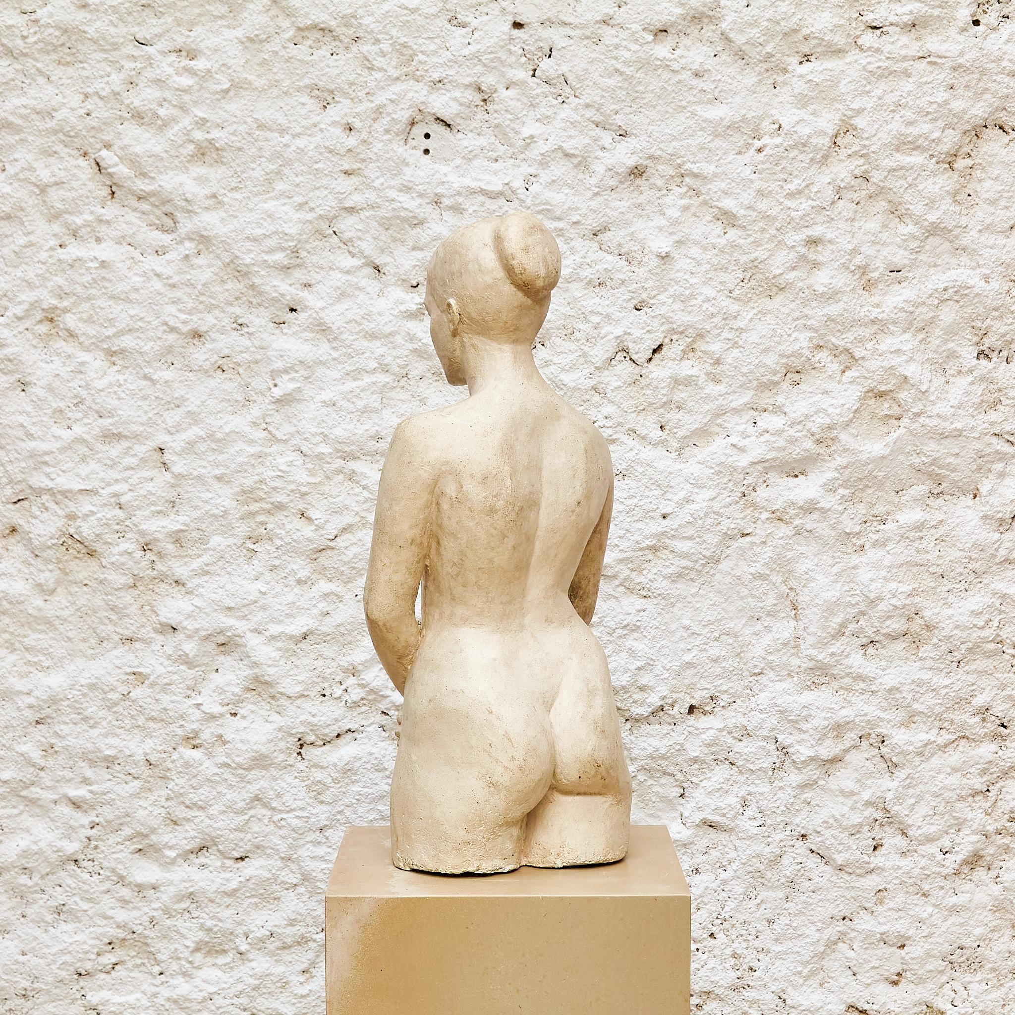 Mid-Century Modern Timeless Elegance: 1960 Spanish Nude Woman Sculpture - Plaster, Painted Art