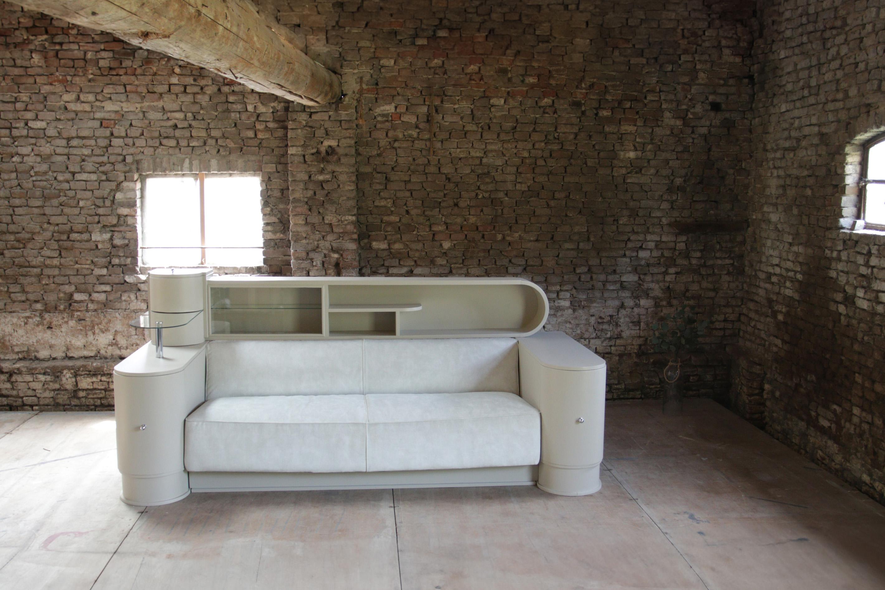 Zeitlose Eleganz: Art Deco Sofa aus dem Frankreich der 1920er Jahre, neuerdings elfenbeinfarben gepolstert im Angebot 11
