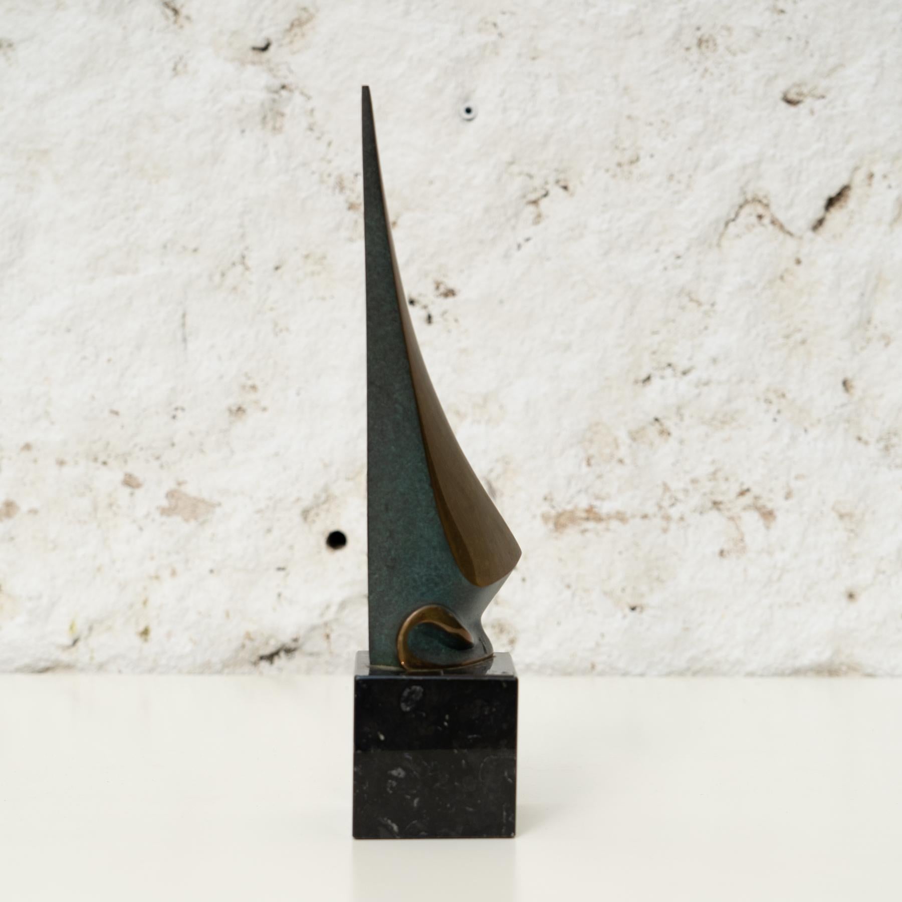 Timeless Elegance: Bronze Sculpture 'Solitario' by Jordi Abad, 20th Century For Sale 5