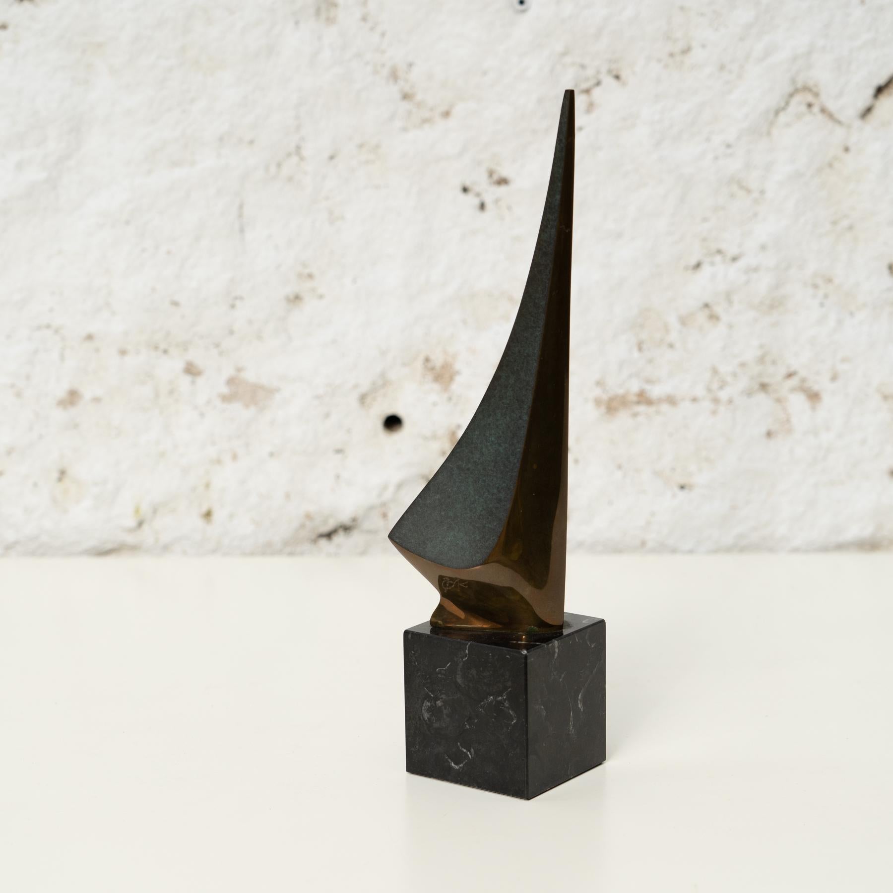 Timeless Elegance: Bronze Sculpture 'Solitario' by Jordi Abad, 20th Century For Sale 1