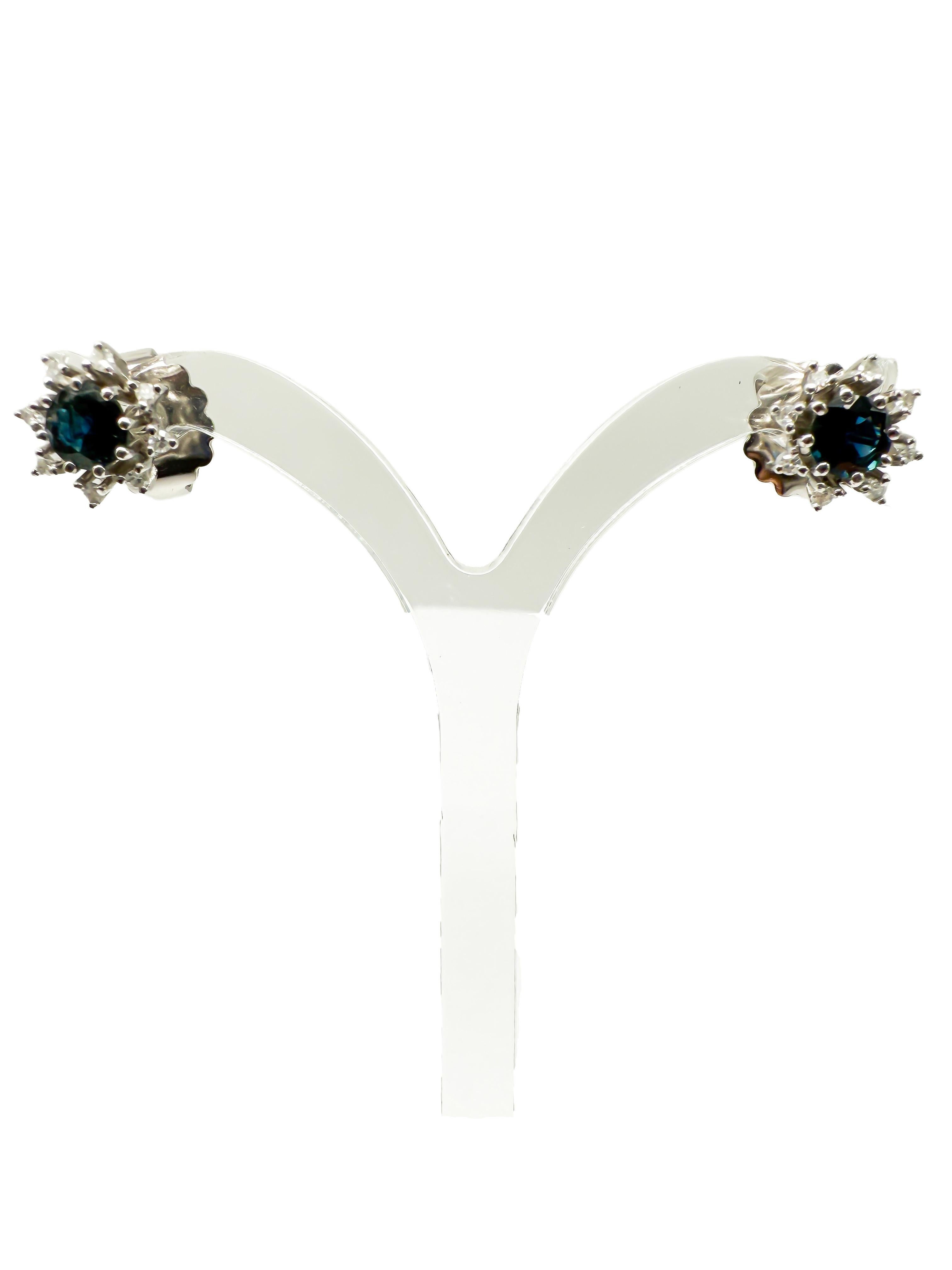 Timeless Elegance in 14K Yellow Gold – Sapphire and Diamond Clip-On Earrings Corte brillante en venta