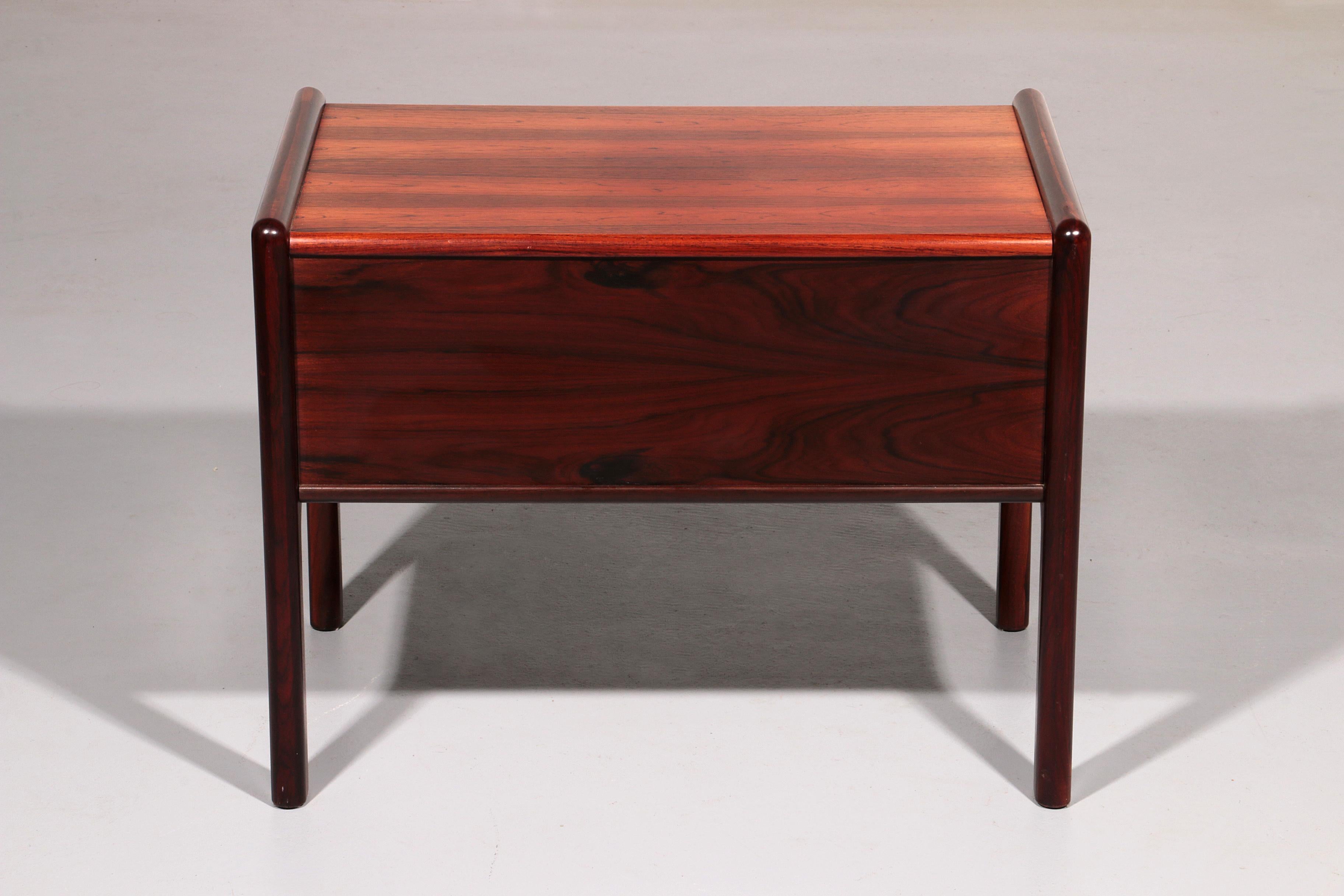 Zeitlose Eleganz - Kai Kristiansen Mid-Century Kommode, 1960 (Mitte des 20. Jahrhunderts) im Angebot