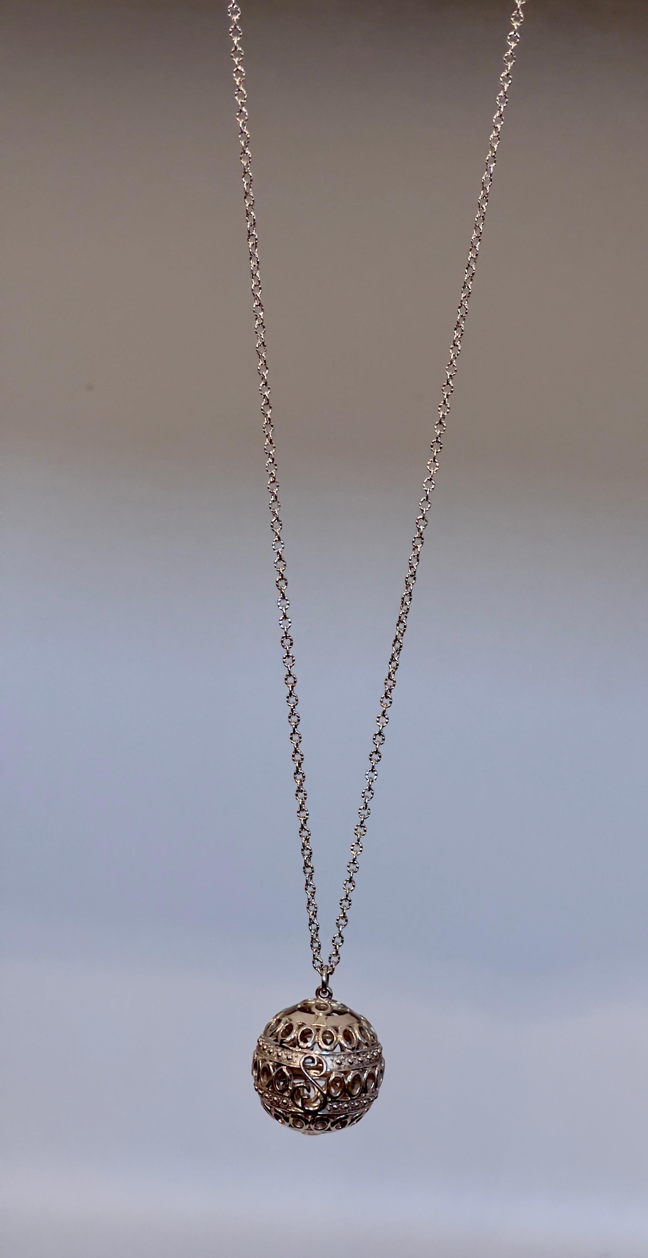 Zeitlose Eleganz Sterlingsilber  Großer runder Kugel  Halskette 20