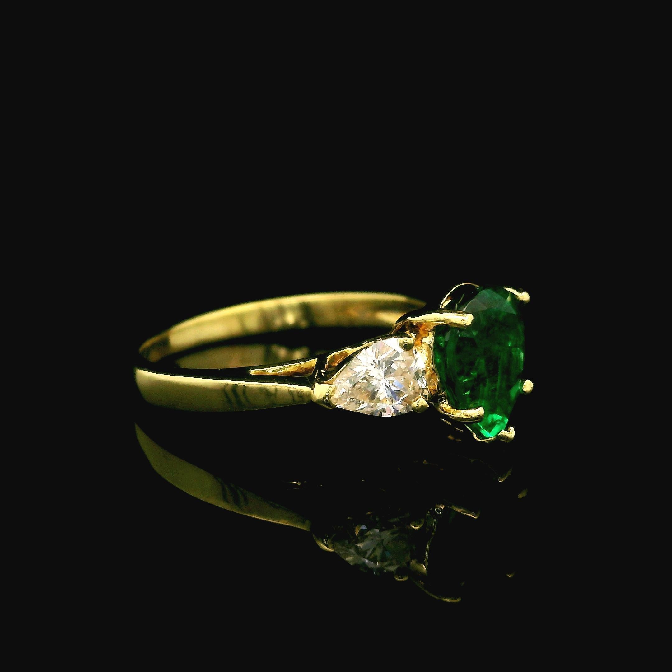 Timeless Elegant 18k Yellow Gold GIA 2.10ctw Pear Cut Emerald & Diamond Ring For Sale 6