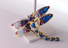 Timeless Flight: Handcrafted 18kt Gold Dragonfly Brooch with Precious Gems
