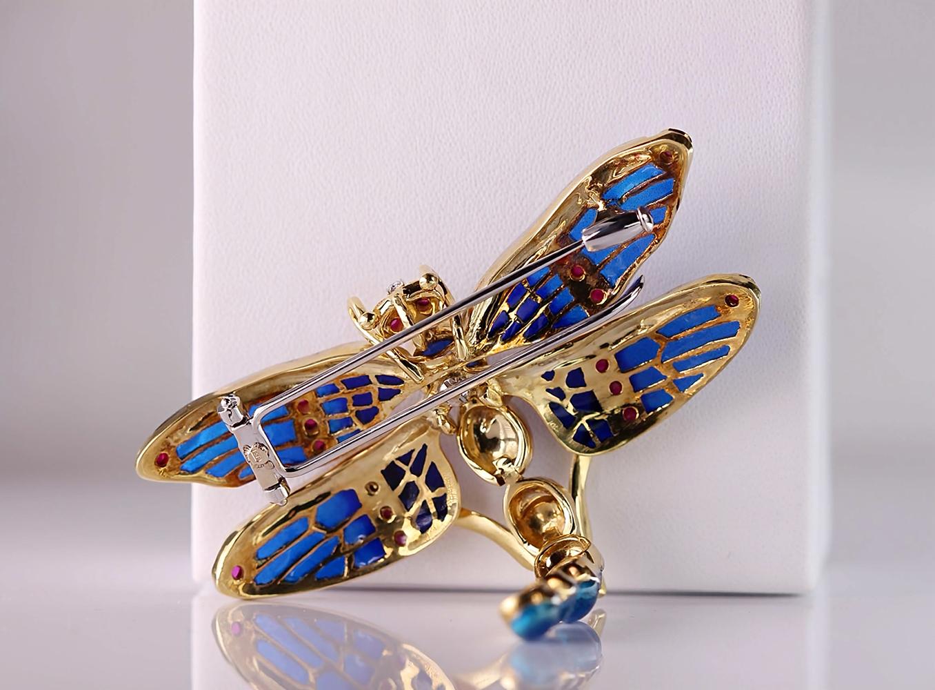 Contemporary Timeless Flight: Handcrafted 18kt Gold Dragonfly Brooch with Precious Gems For Sale
