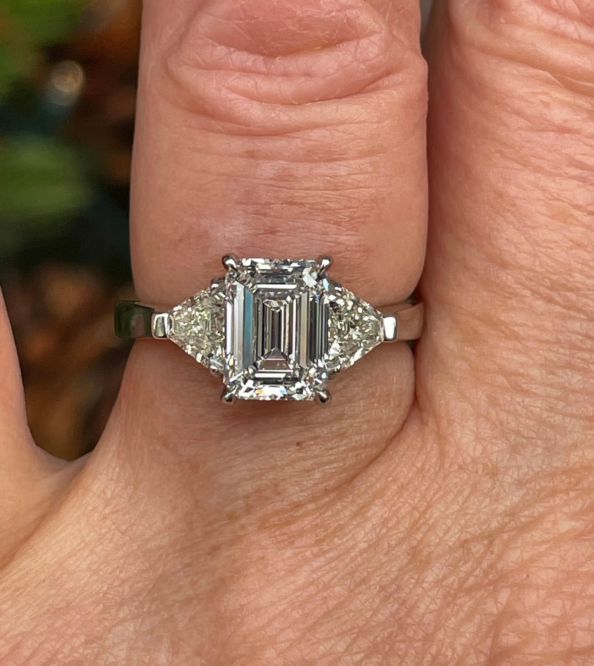 Timeless I VS2 GIA 2.62ct Emerald Cut Diamond 3 Stone Engagement Platinum Ring 7