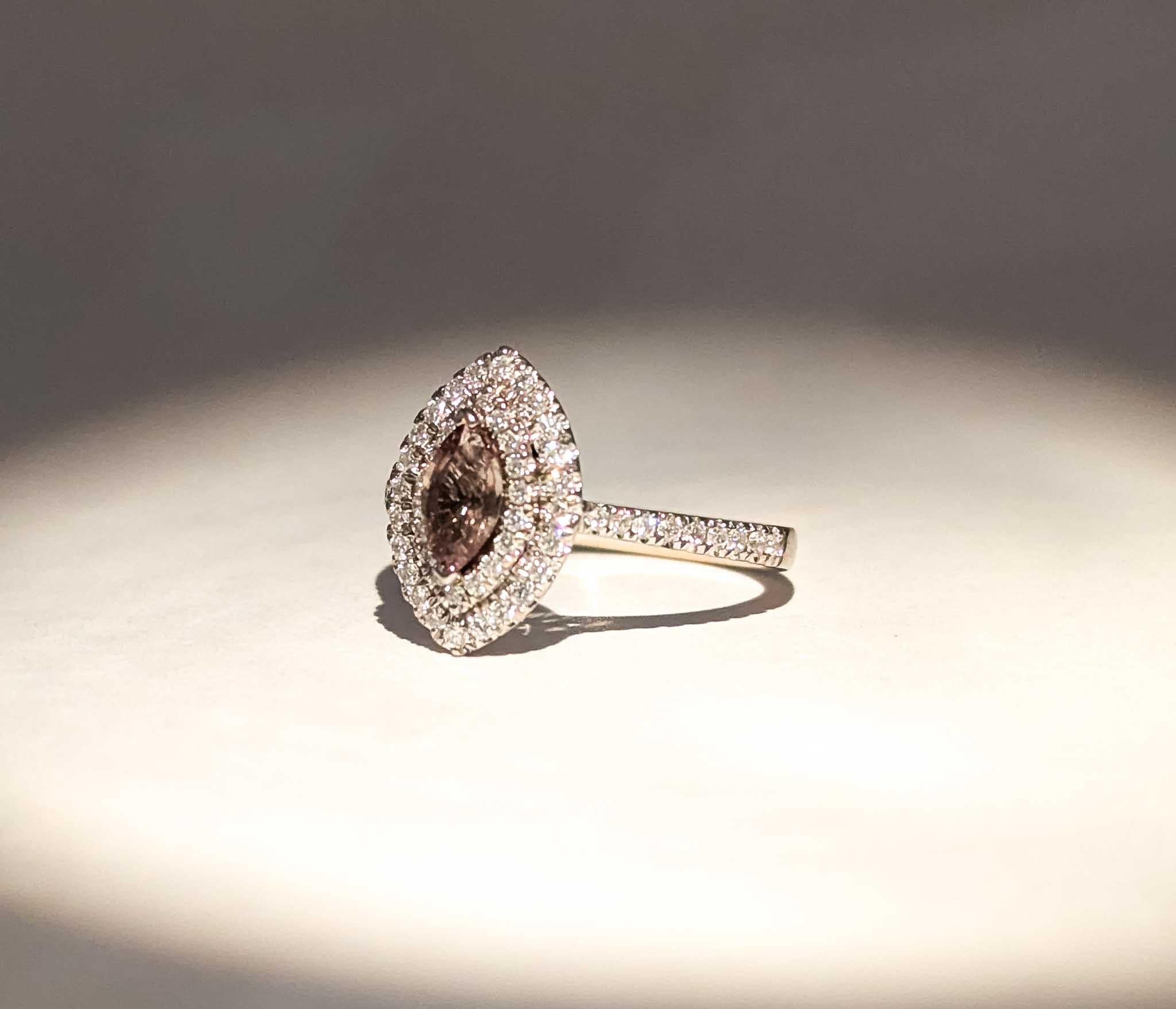 Timeless Marquise Alexandrite and Diamond Ring in 18k White Gold In Excellent Condition For Sale In Bloomington, MN