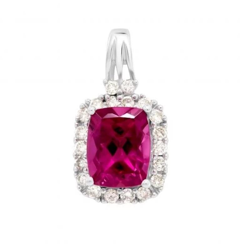 Oval Cut Timeless Natural Tourmaline White Diamond White Gold Pendant For Sale