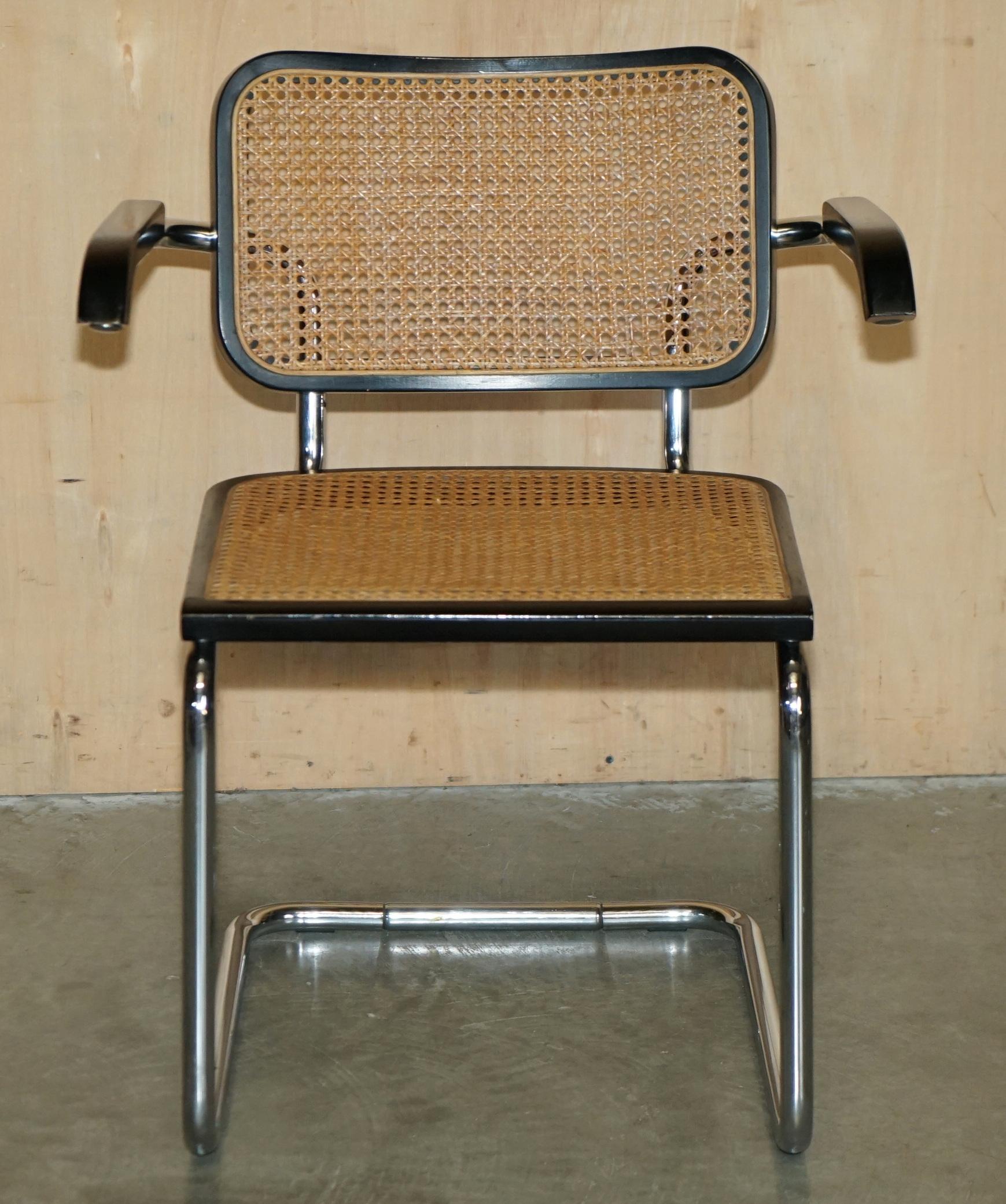 Fait main TIMELESS PAIR OF ViNTAGE MARCEL BREUER CESCA KNOLL B32 CHROME BERGERE ARMCHAIRS en vente