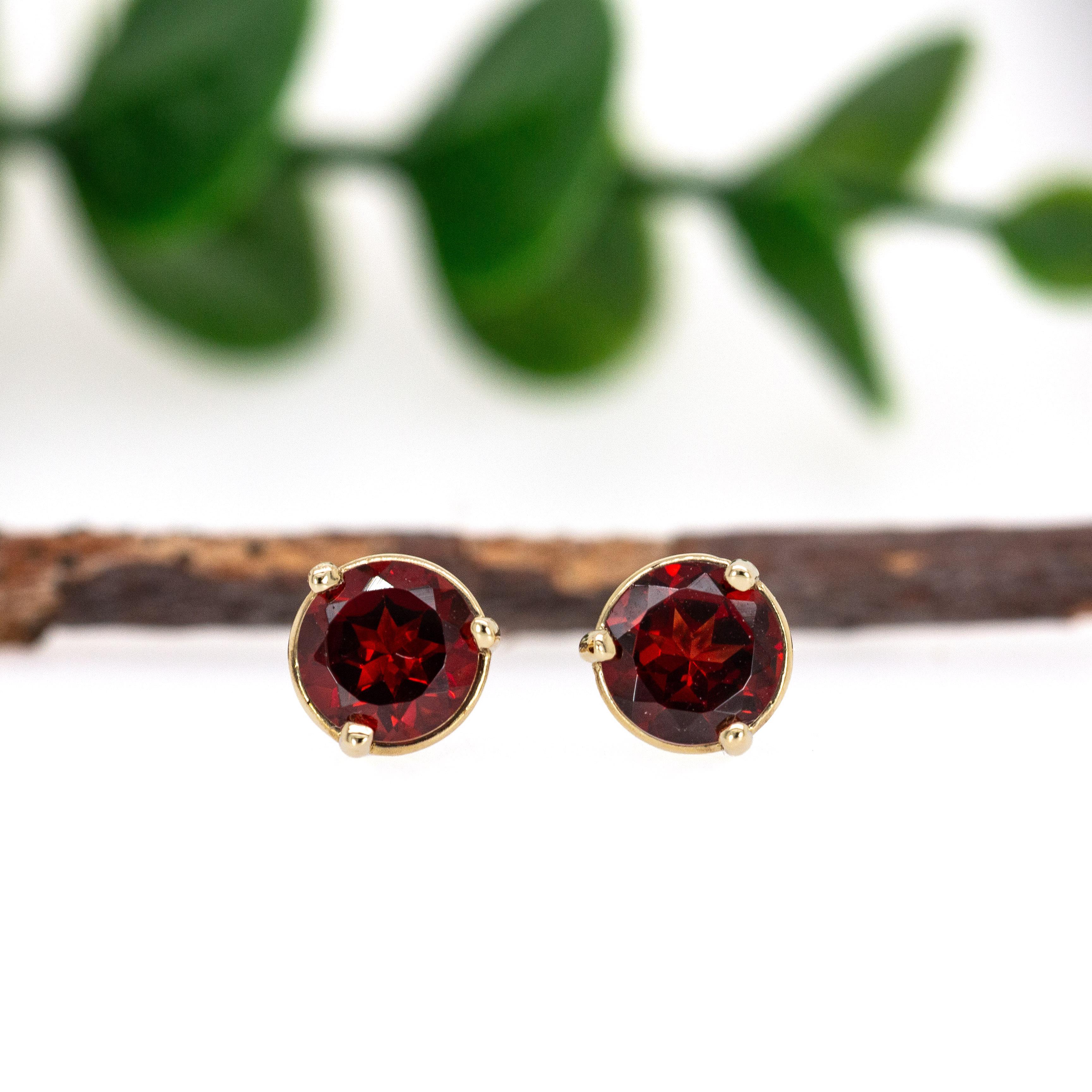 Contemporary Timeless Round 6mm Red Garnet Martini Studs in Solid 14K Gold For Sale