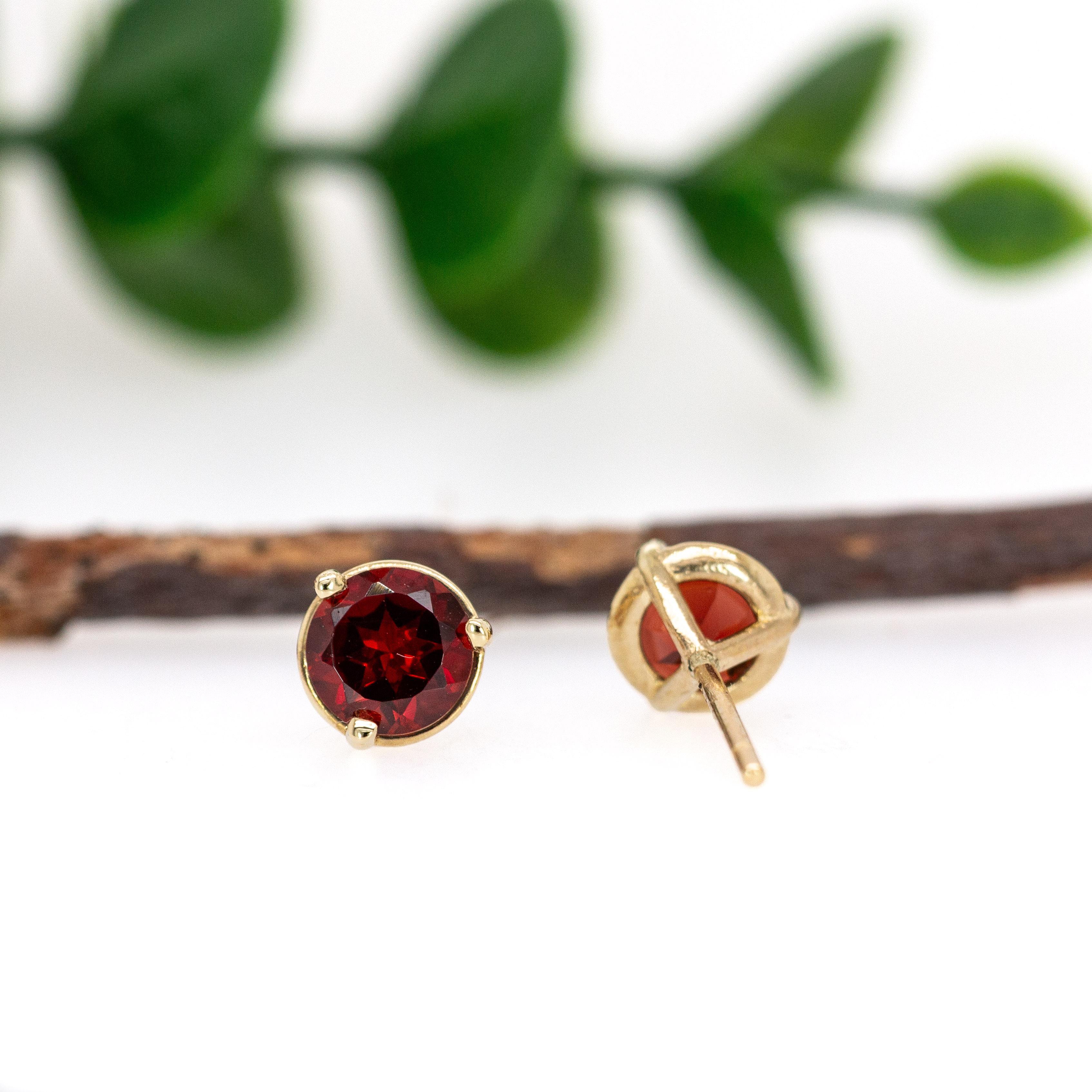 Women's Timeless Round 6mm Red Garnet Martini Studs in Solid 14K Gold For Sale