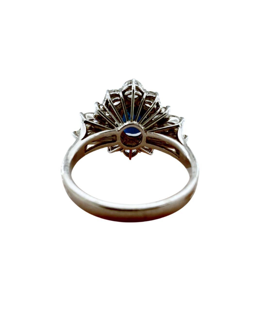 Anello TIMELESS con zaffiro e diamanti in oro bianco 18 carati In condizioni Nuovo in vendita a Monte-Carlo, MC