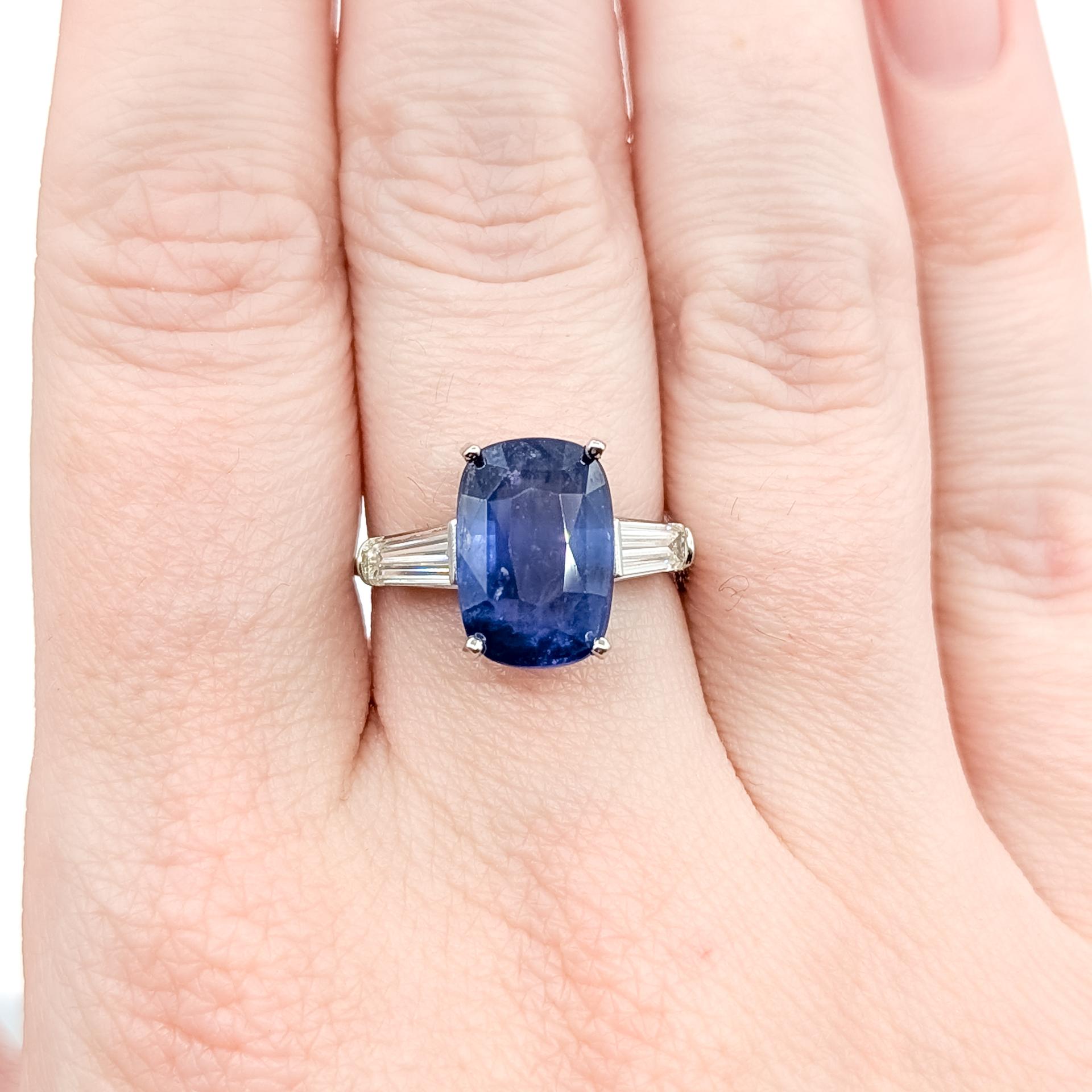 Bague intemporelle en saphir et diamant en platine Pour femmes en vente