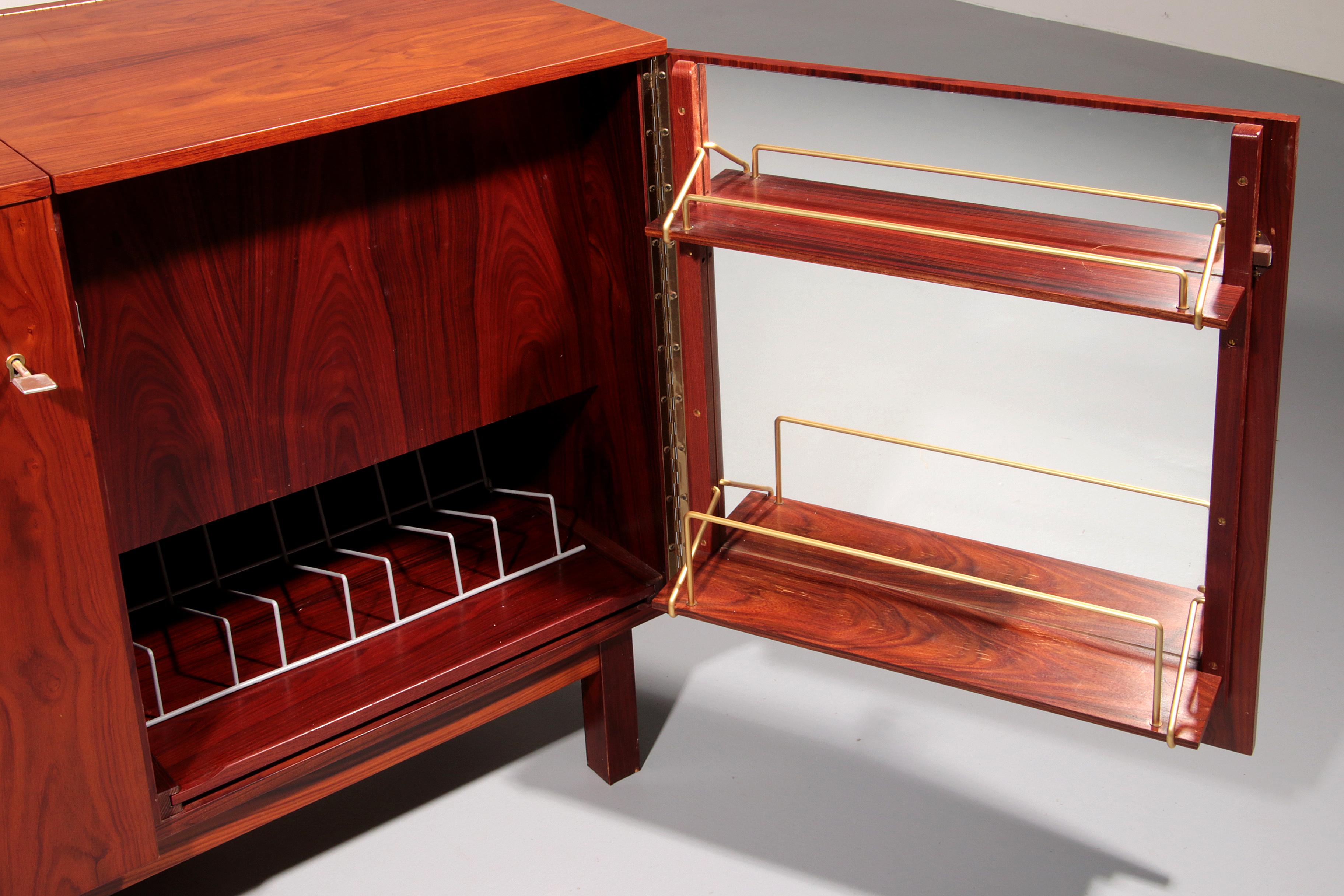 Mini-bar scandinavo senza tempo con charme da metà secolo 1960 in vendita 5