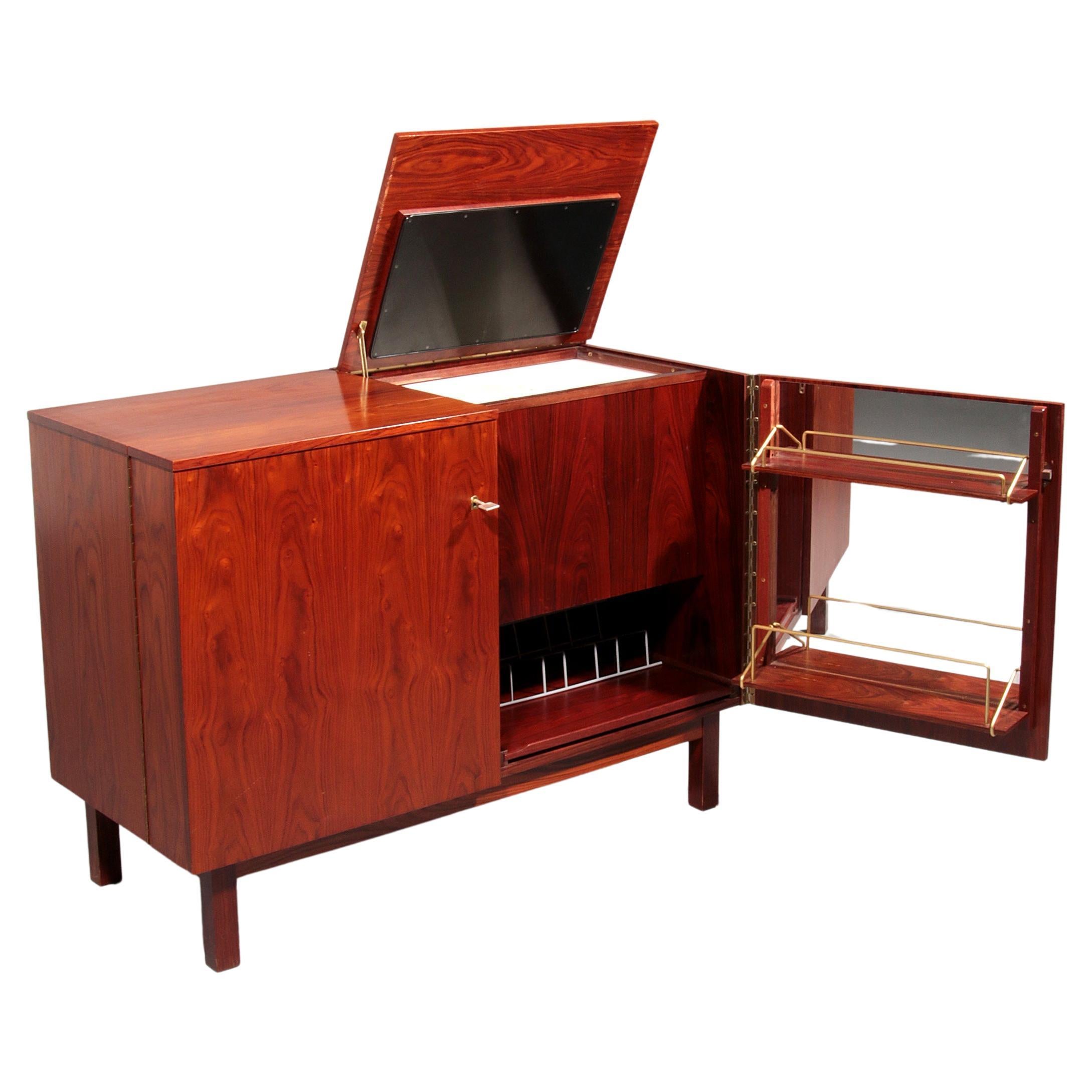 Mini-bar scandinavo senza tempo con charme da metà secolo 1960 in vendita