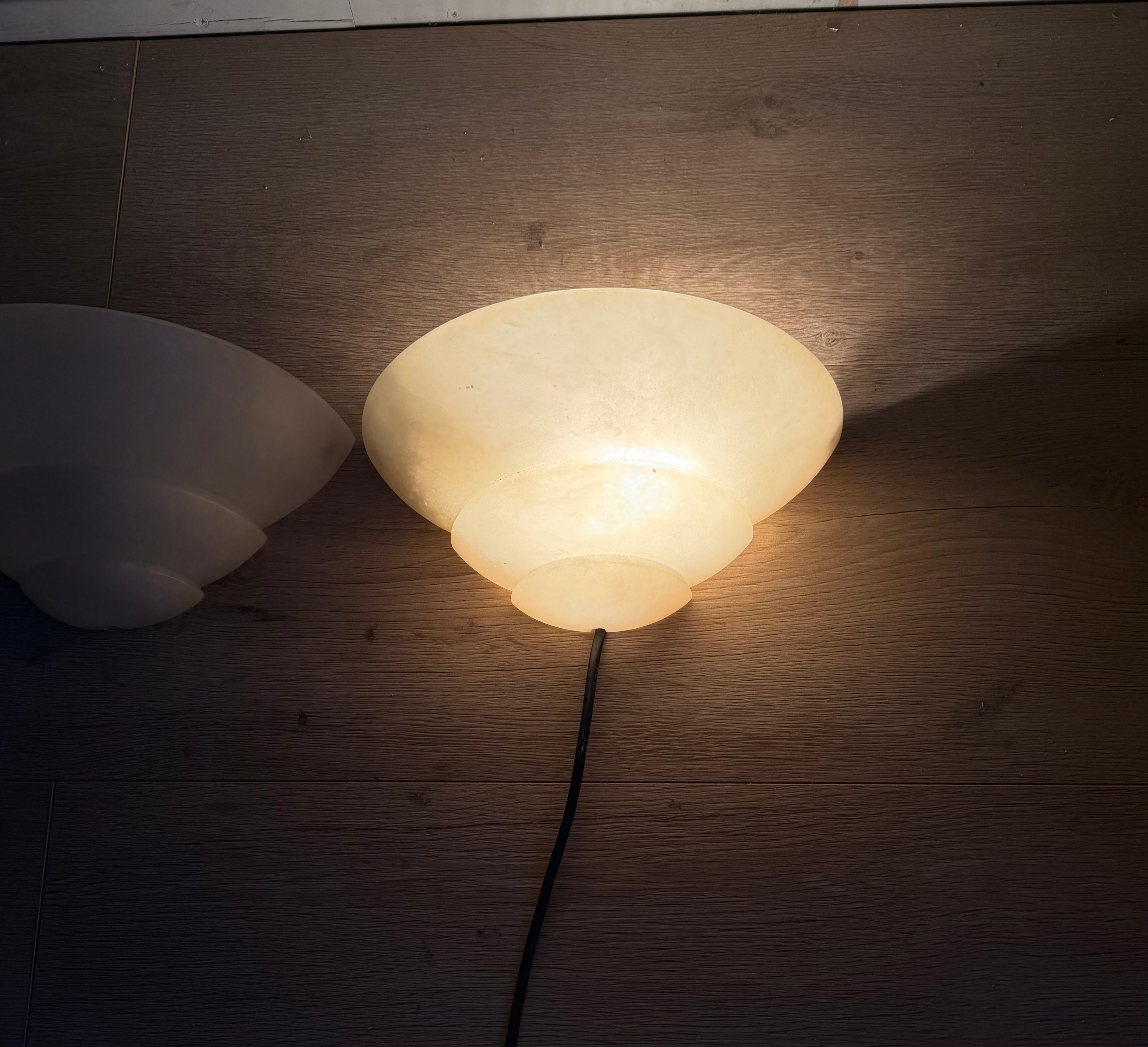 Conjunto intemporal de tres apliques de pared de alabastro de estilo Art Déco, apliques de luz en venta 10