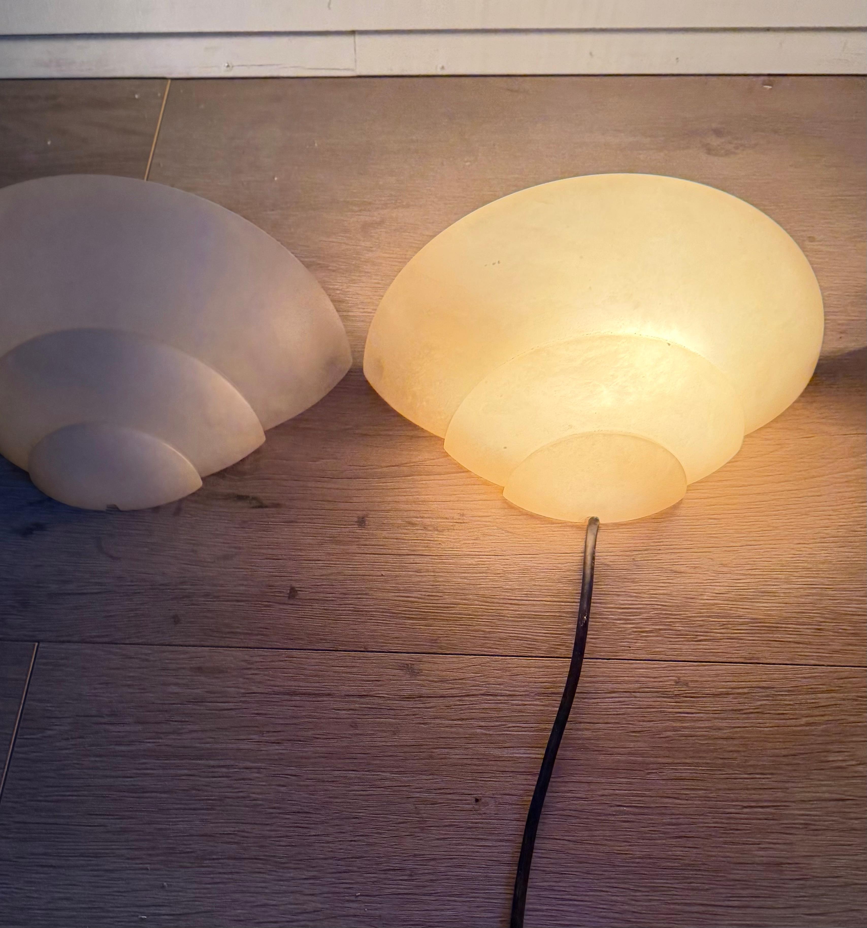 Conjunto intemporal de tres apliques de pared de alabastro de estilo Art Déco, apliques de luz en venta 12