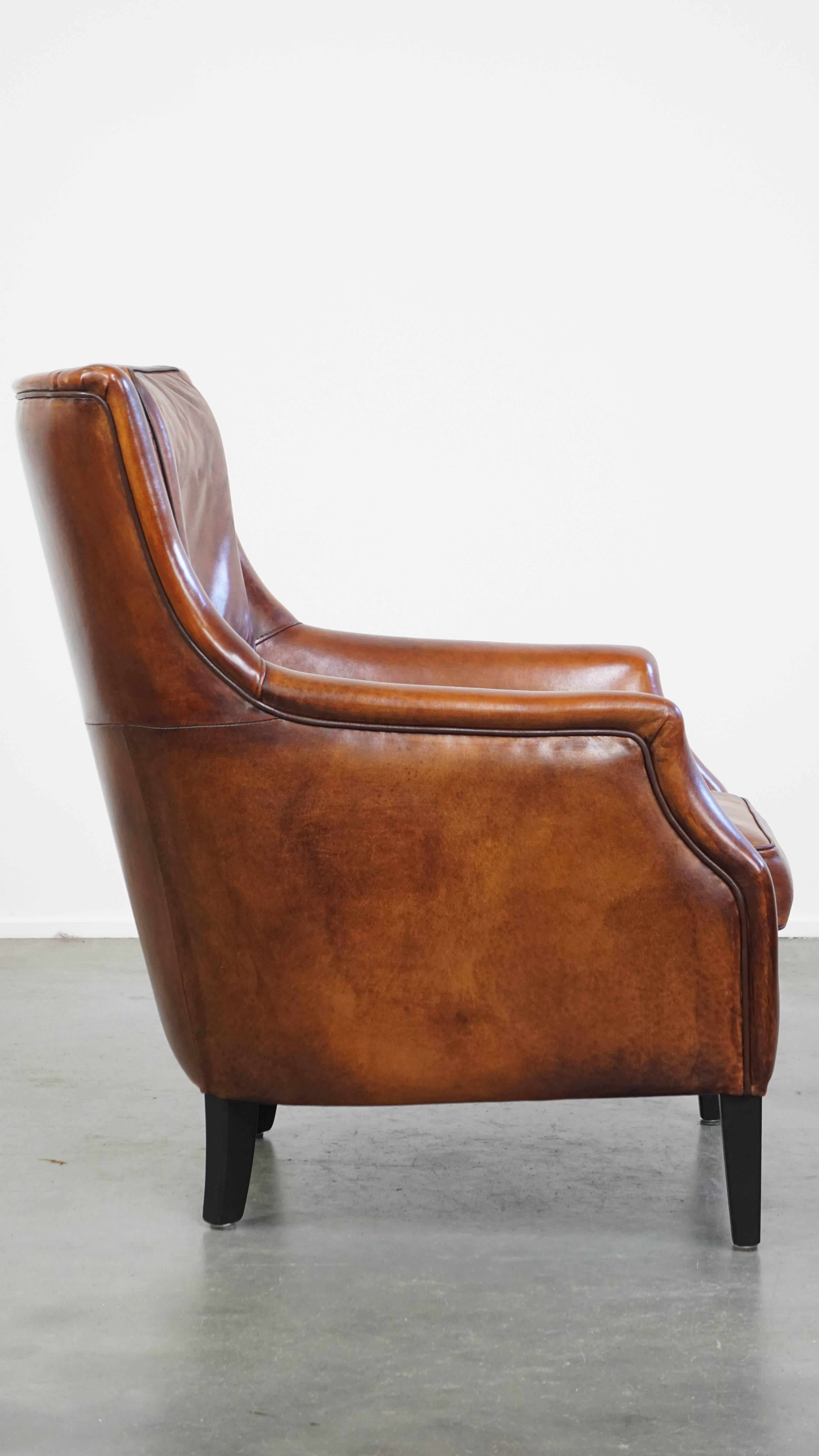 Classical Roman Timeless Sheepskin Leather Armchair in Excellent Condition For Sale