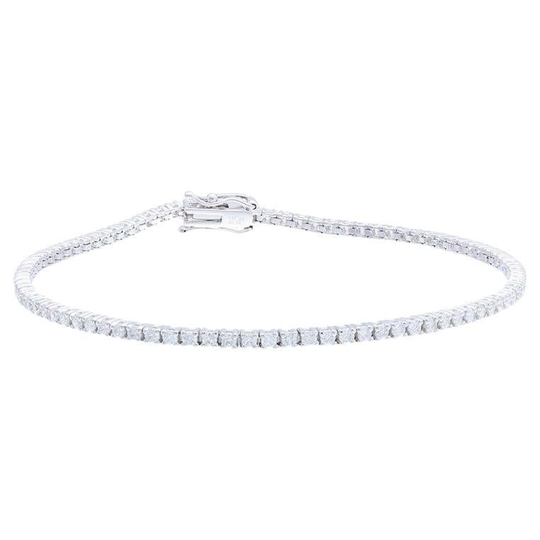 Timeless Tennis Bracelet in 14K White Gold and Diamonds (1.6 ct) For Sale