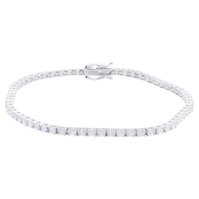 Timeless Tennis Bracelet in 14K White Gold and Diamonds (2.81 ct) For Sale