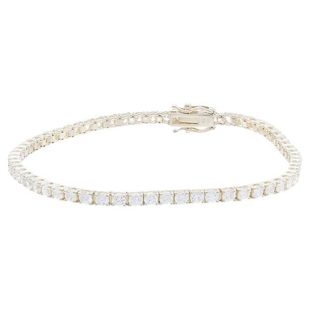 Timeless Tennis Bracelet in 14K Yellow Gold and Diamonds (3.7 ct) For Sale