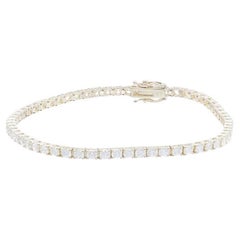 Timeless Tennis Bracelet in 14K Yellow Gold and Diamonds (3.7 ct)