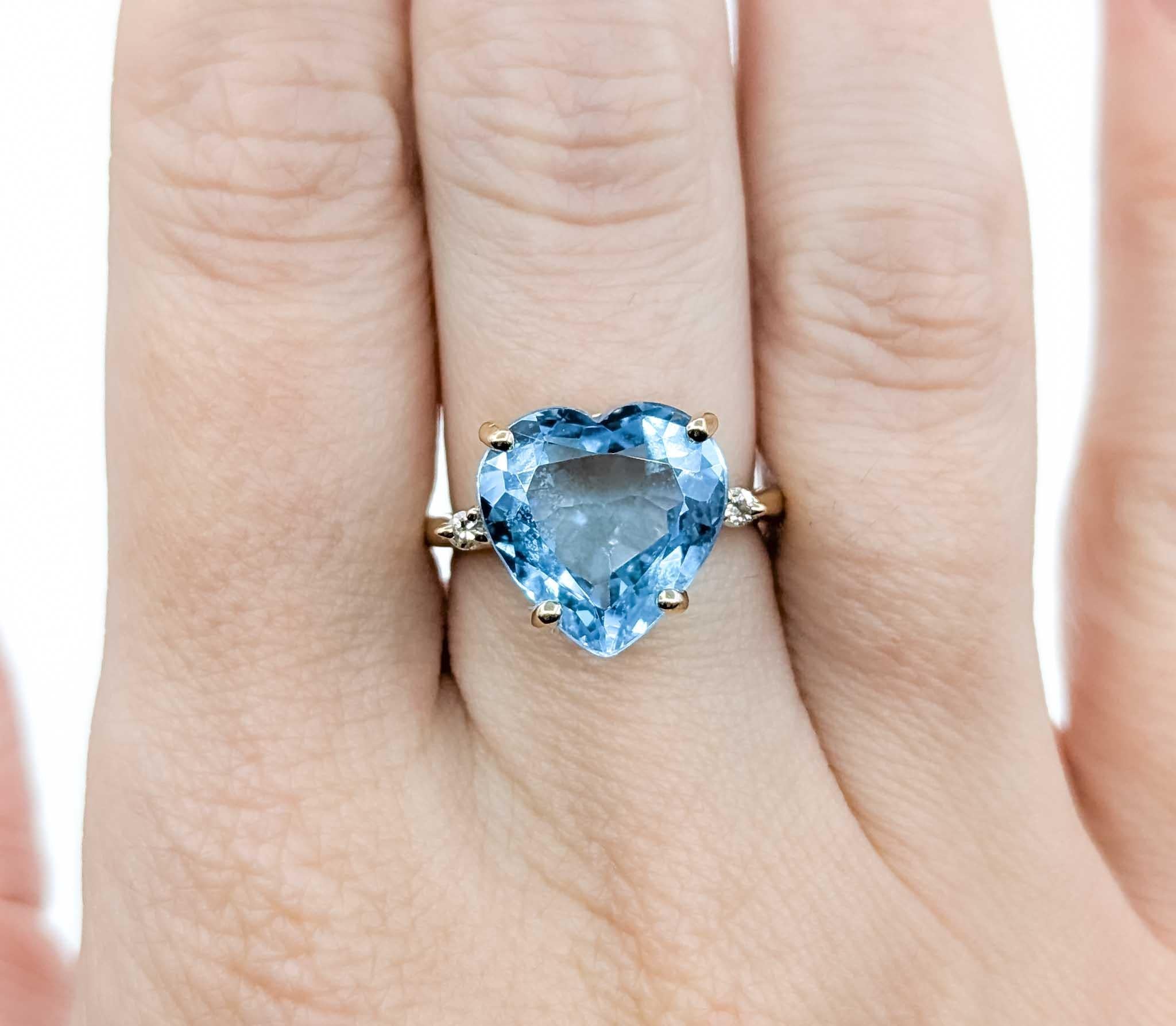 Women's Timeless Topaz and Diamond 14k Yellow Gold Ring For Sale
