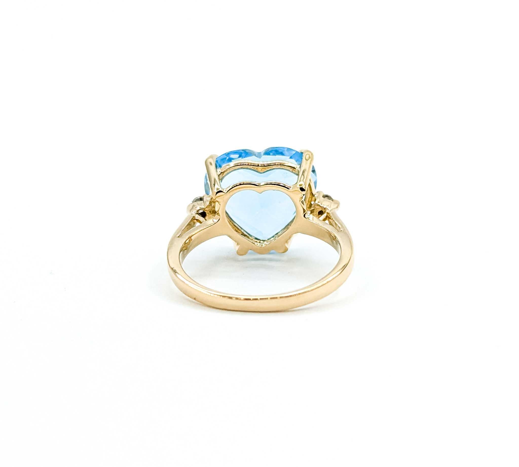 Timeless Topaz and Diamond 14k Yellow Gold Ring For Sale 2