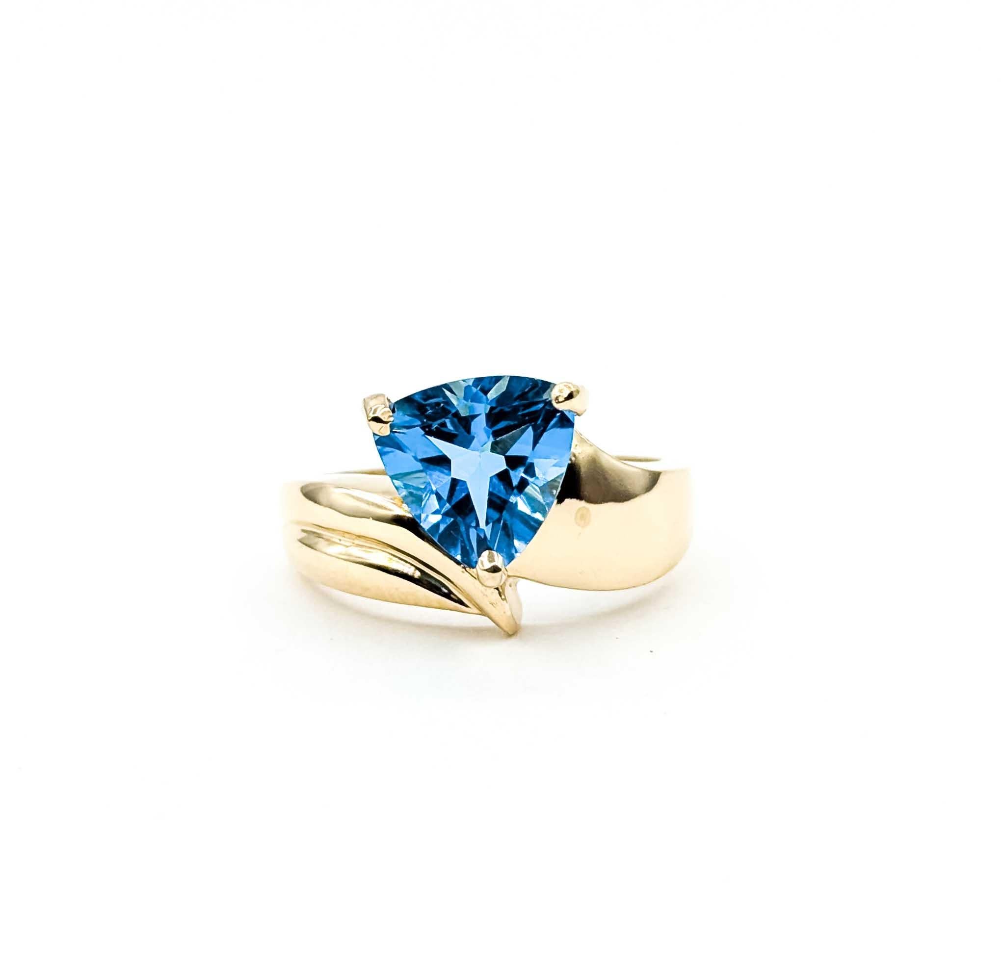 Timeless Topaz Elegance Ring in 10k Bypass Gold For Sale 4
