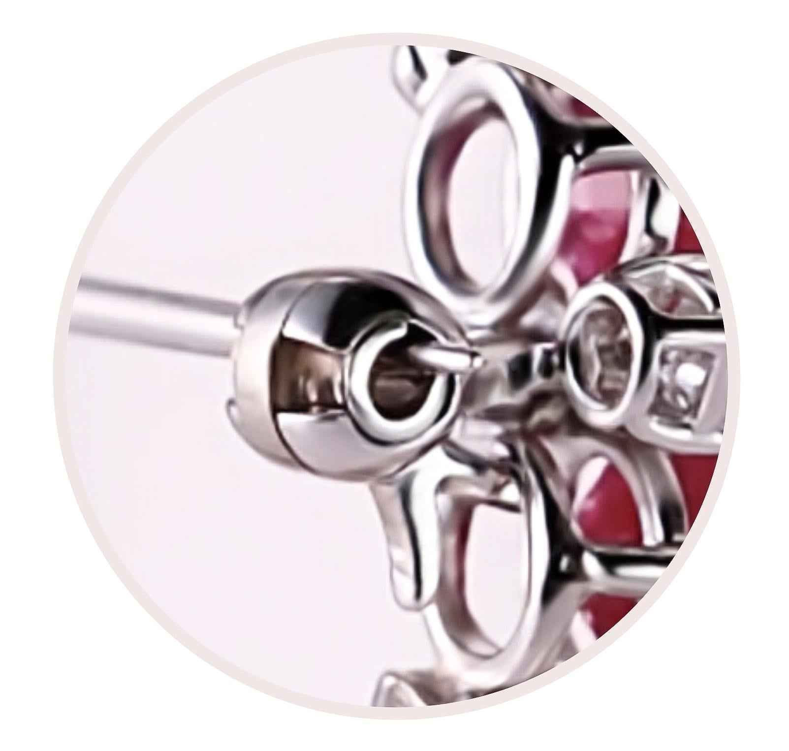 Timeless Treasure:18kt White Gold Brooch with 12 ct Burmese Rubies and Diamonds For Sale 1