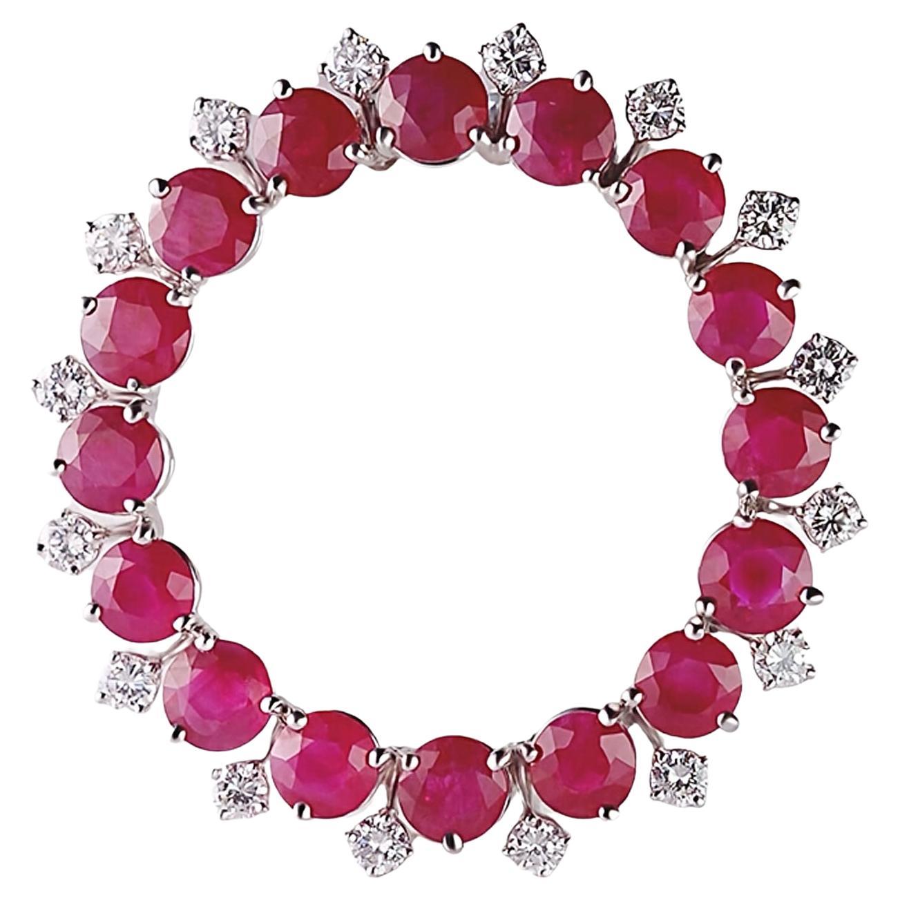 Timeless Treasure:18kt White Gold Brooch with 12 ct Burmese Rubies and Diamonds For Sale