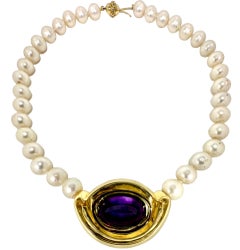 Timeless Vintage 18k Gold Modernist Necklace with Amethyst and Akoya Pearls