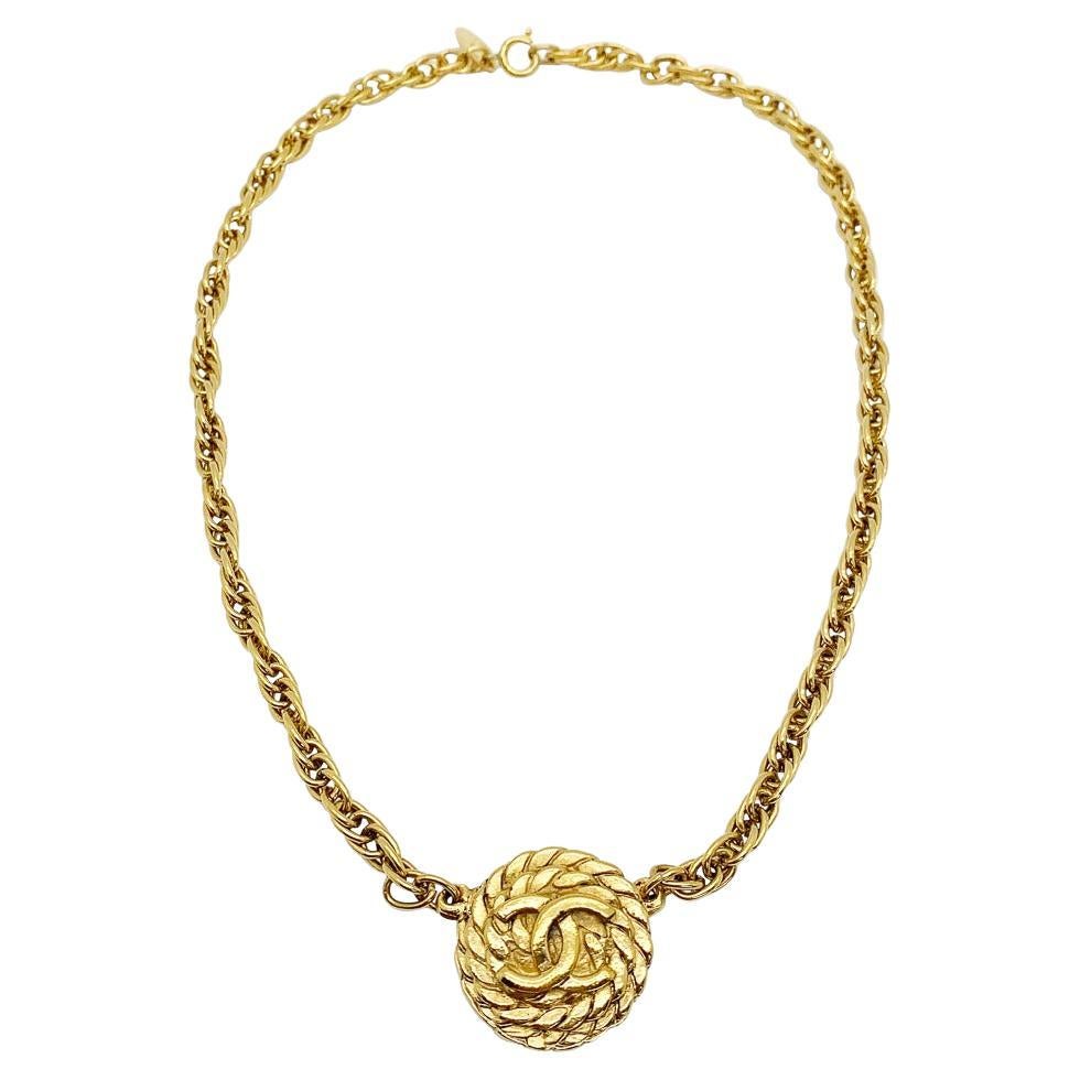 Timeless Vintage Chanel Logo Rope Design Necklace 1980 en vente