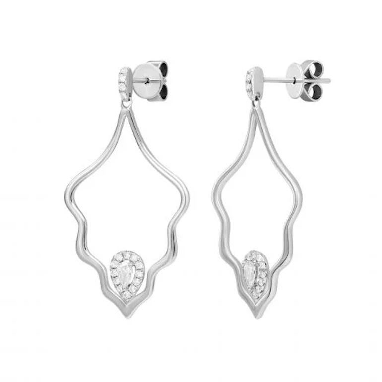 Taille ovale Boucles d'oreilles à levier intemporelles en or blanc et diamants blancs pour elle en vente