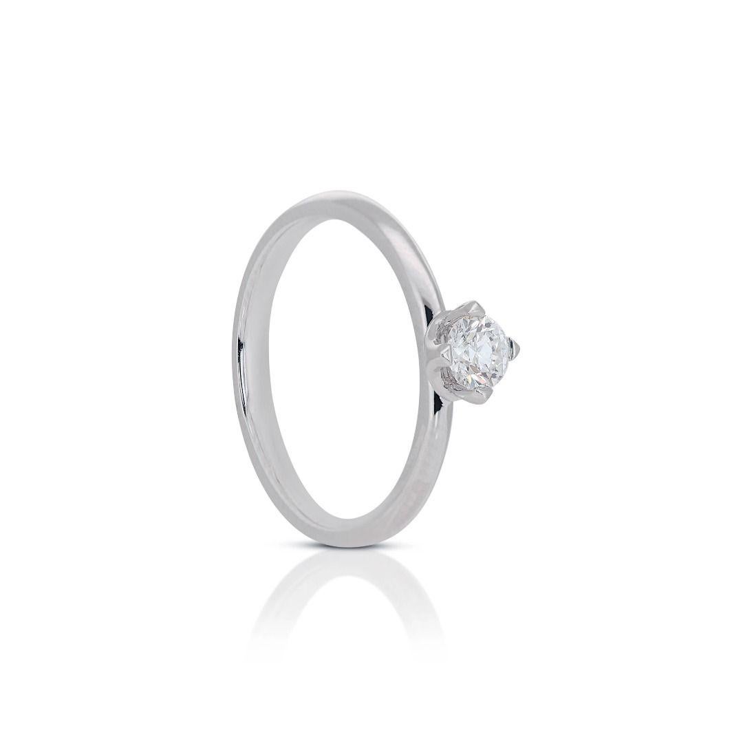 Timeless White Gold Diamond Solitaire Ring For Sale 1