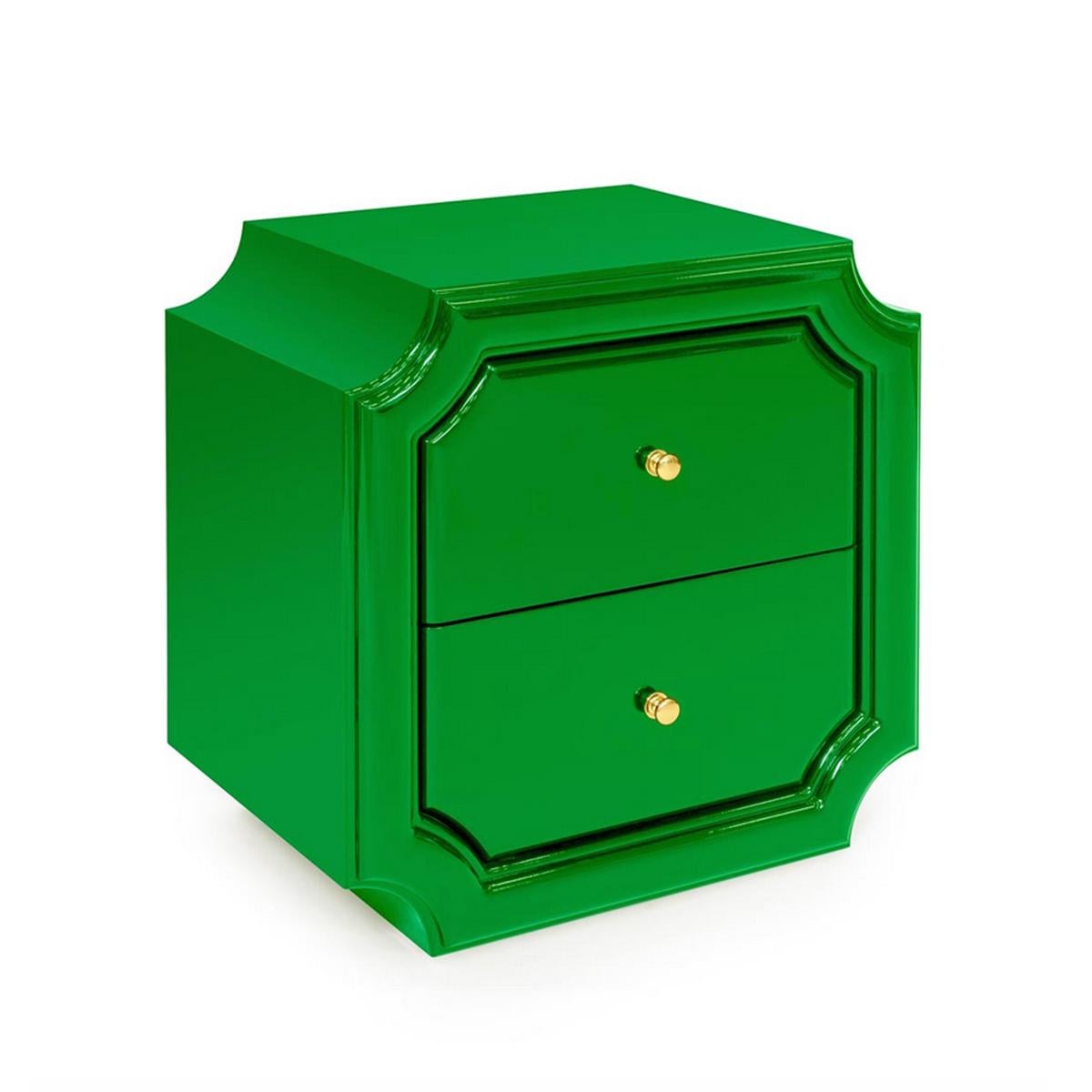 Side table Timeo green in solid wood
in green lacquered finish. With 2 drawers
with easy glide system on metal runners,
with brass button handles.