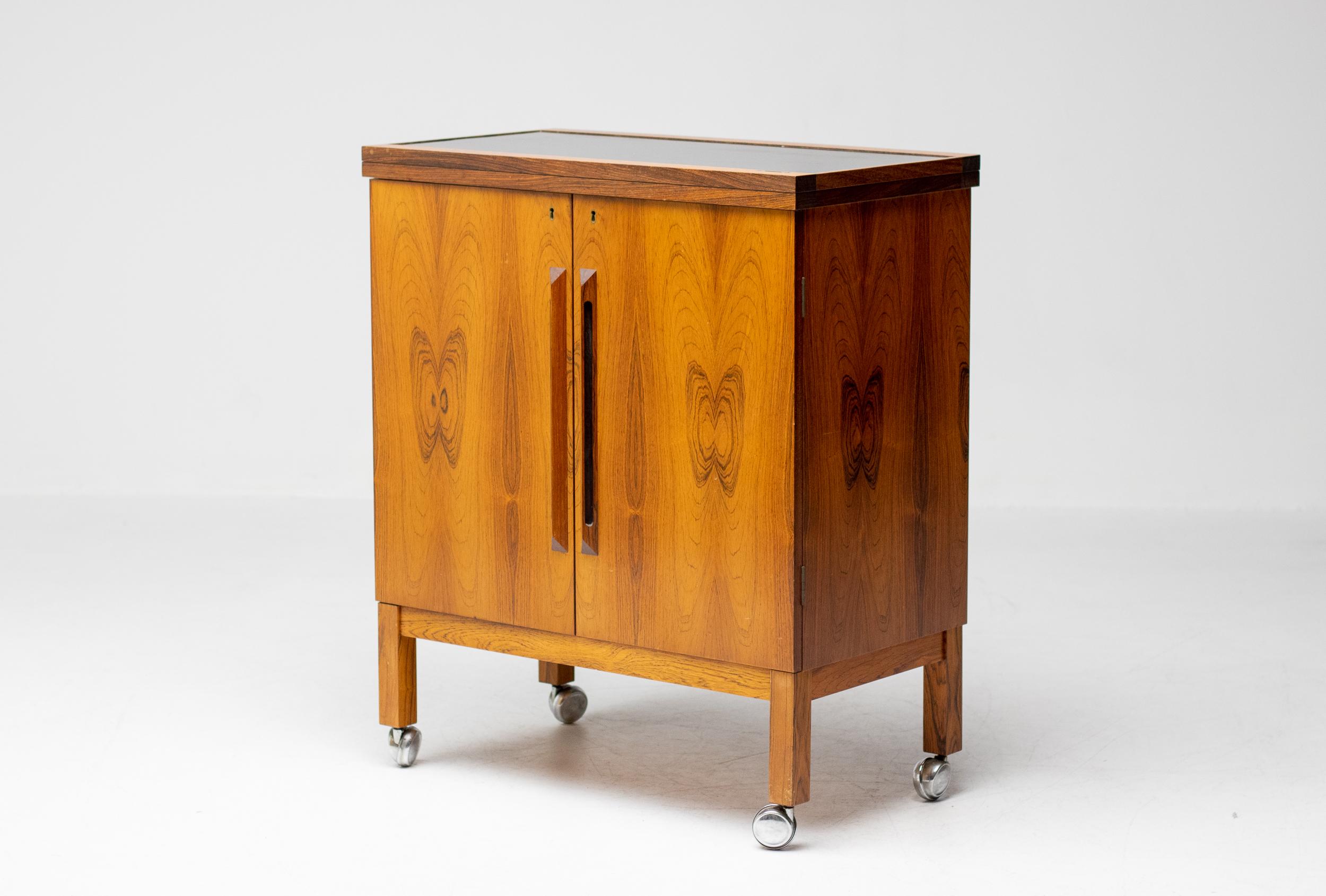 Mueble Bar Extensible 
