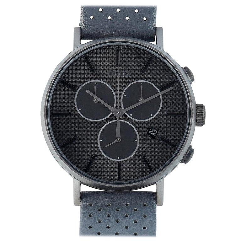 Montre chronographe Timex Fairfield Supernova en cuir gris TW2R97800 en vente
