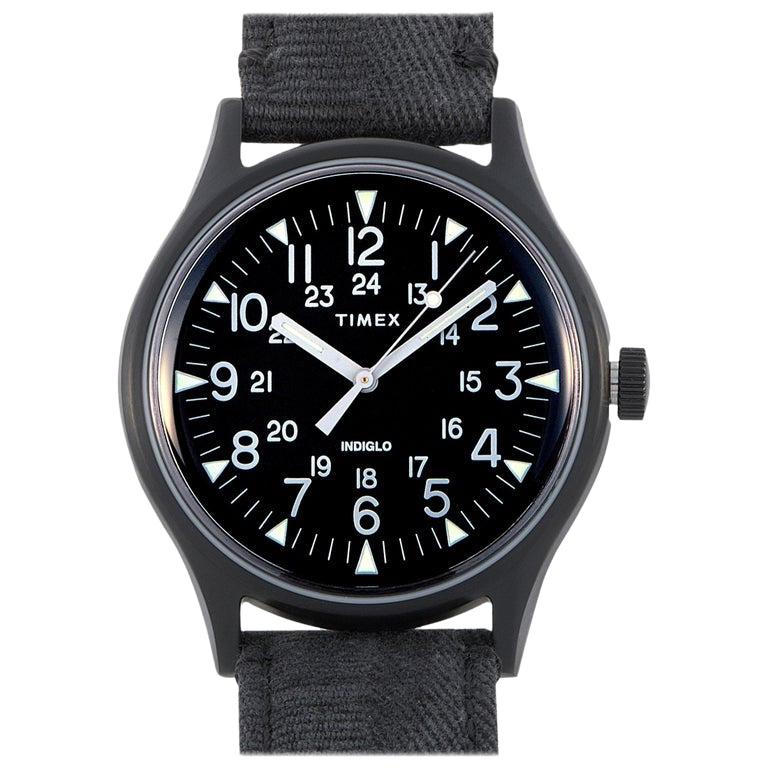 Timex MK1 Stahl-Uhr mit schwarzem Zifferblatt TW2R68200 im Angebot