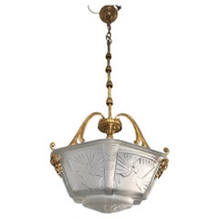 Lampada a sospensione in bronzo dorato e vetro Art Deco senza tempo di Muller Frères Luneville